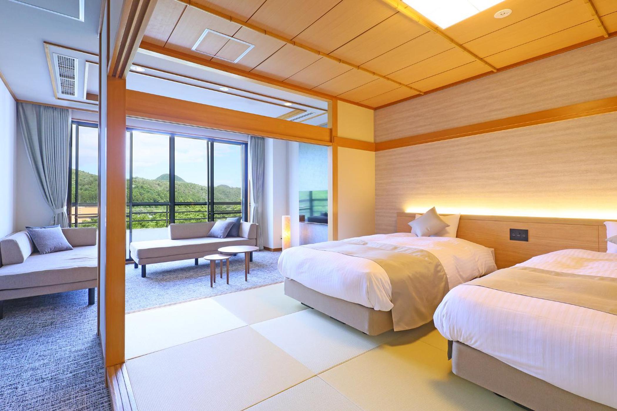 Twin Room With 2 Sofa Beds - Non-Smoking - Main Building photo 2