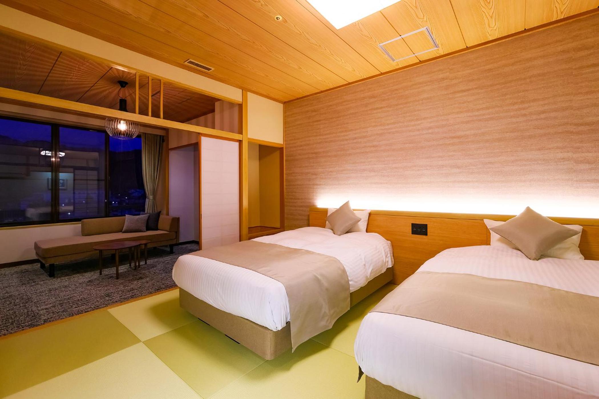 Twin Room With 2 Sofa Beds - Non-Smoking - Main Building
