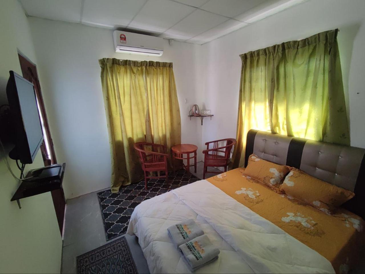 Standard Queen Room photo 1