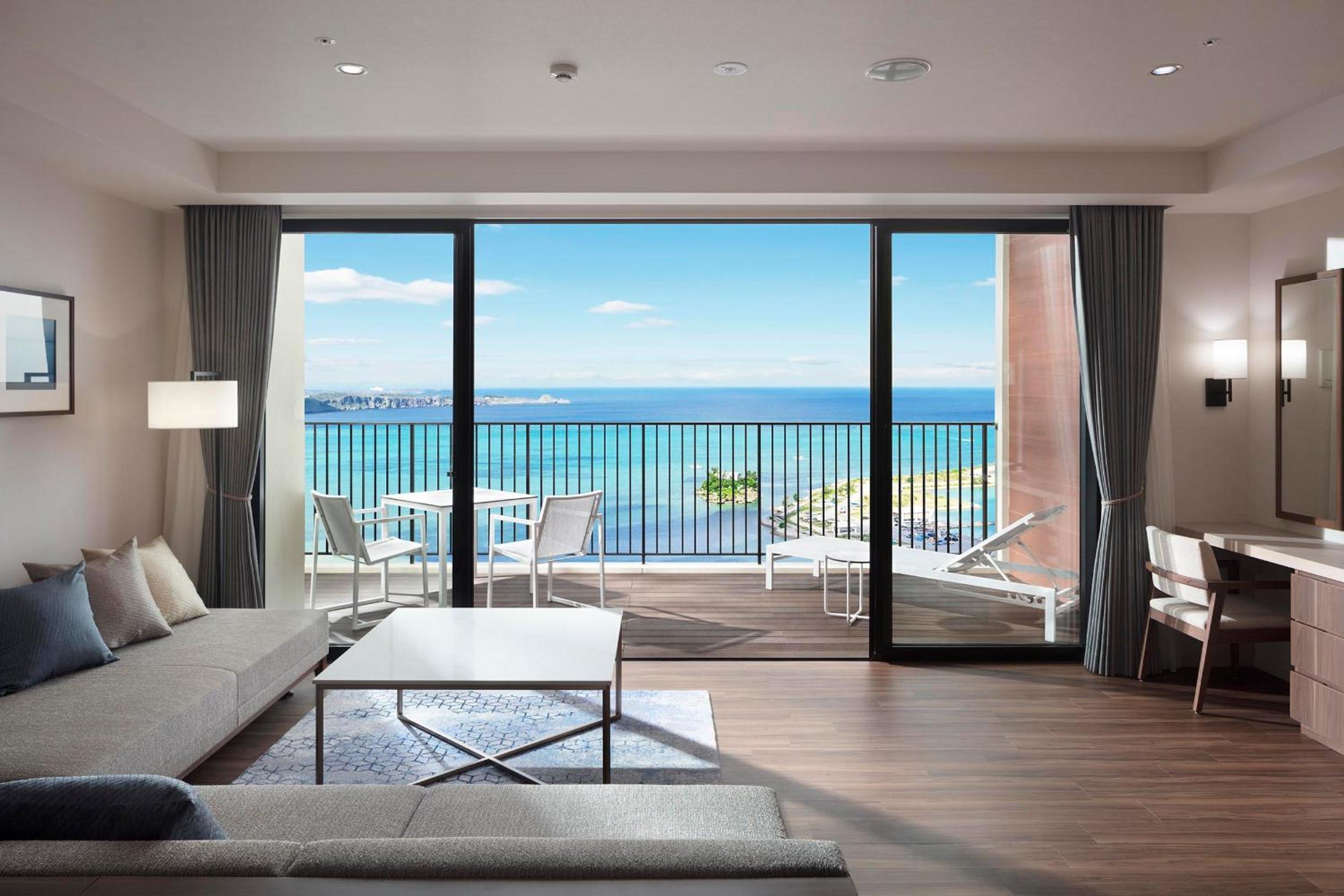 Premium Ocean Suite - Photo 2