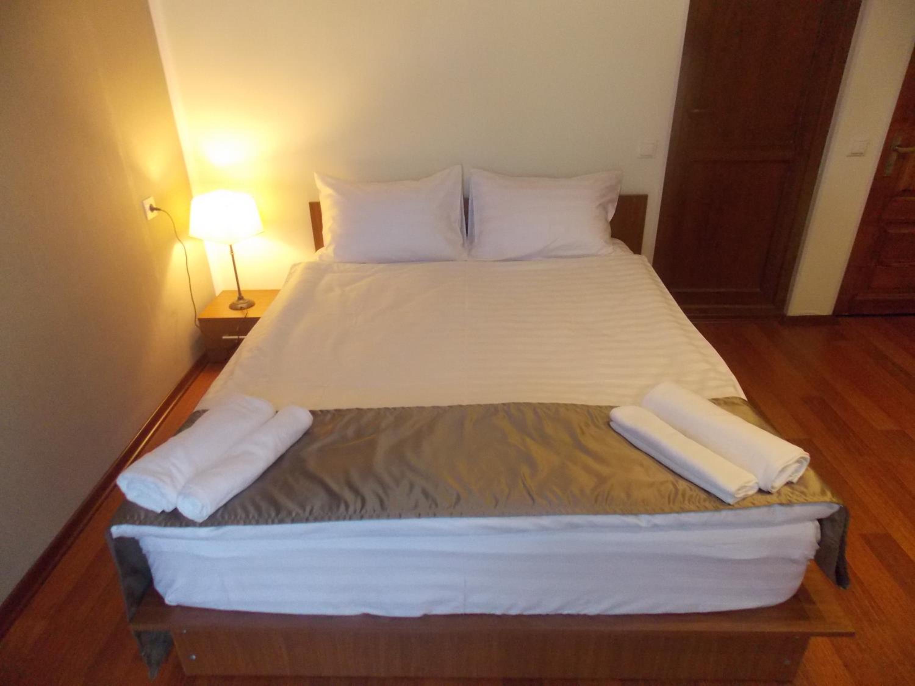 Comfort King Room photo 3