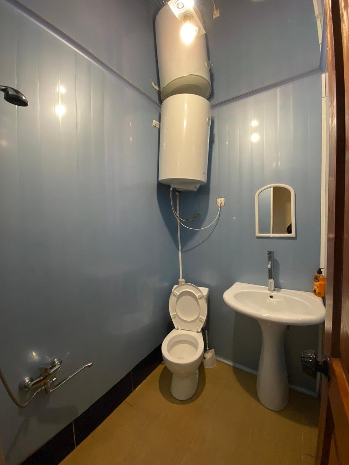 Double or Twin Room with Mountain View photo 2