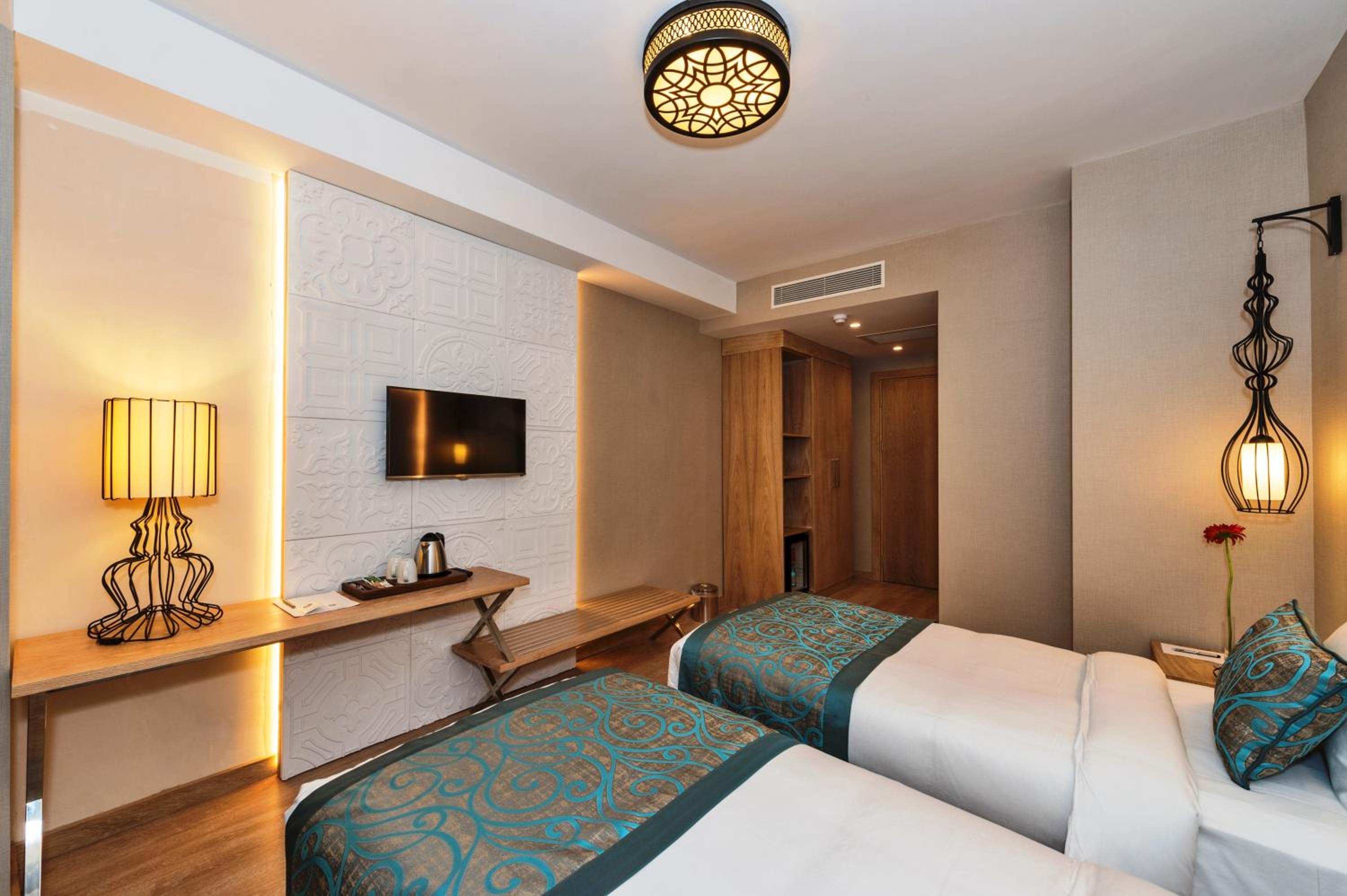 Superior Double or Twin Room photo 2