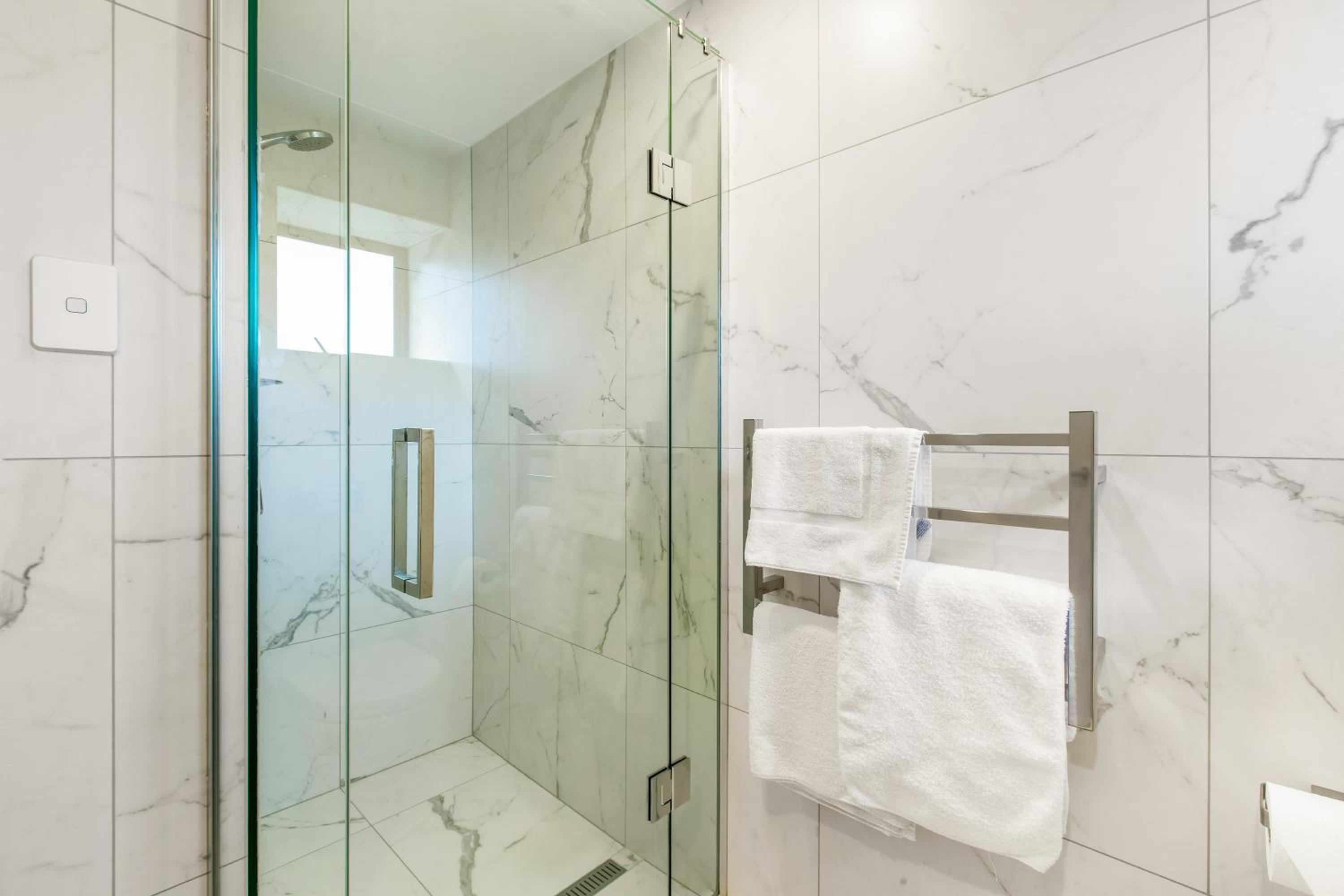 Motel Studio - Located Opposite Hotel - Photo 4