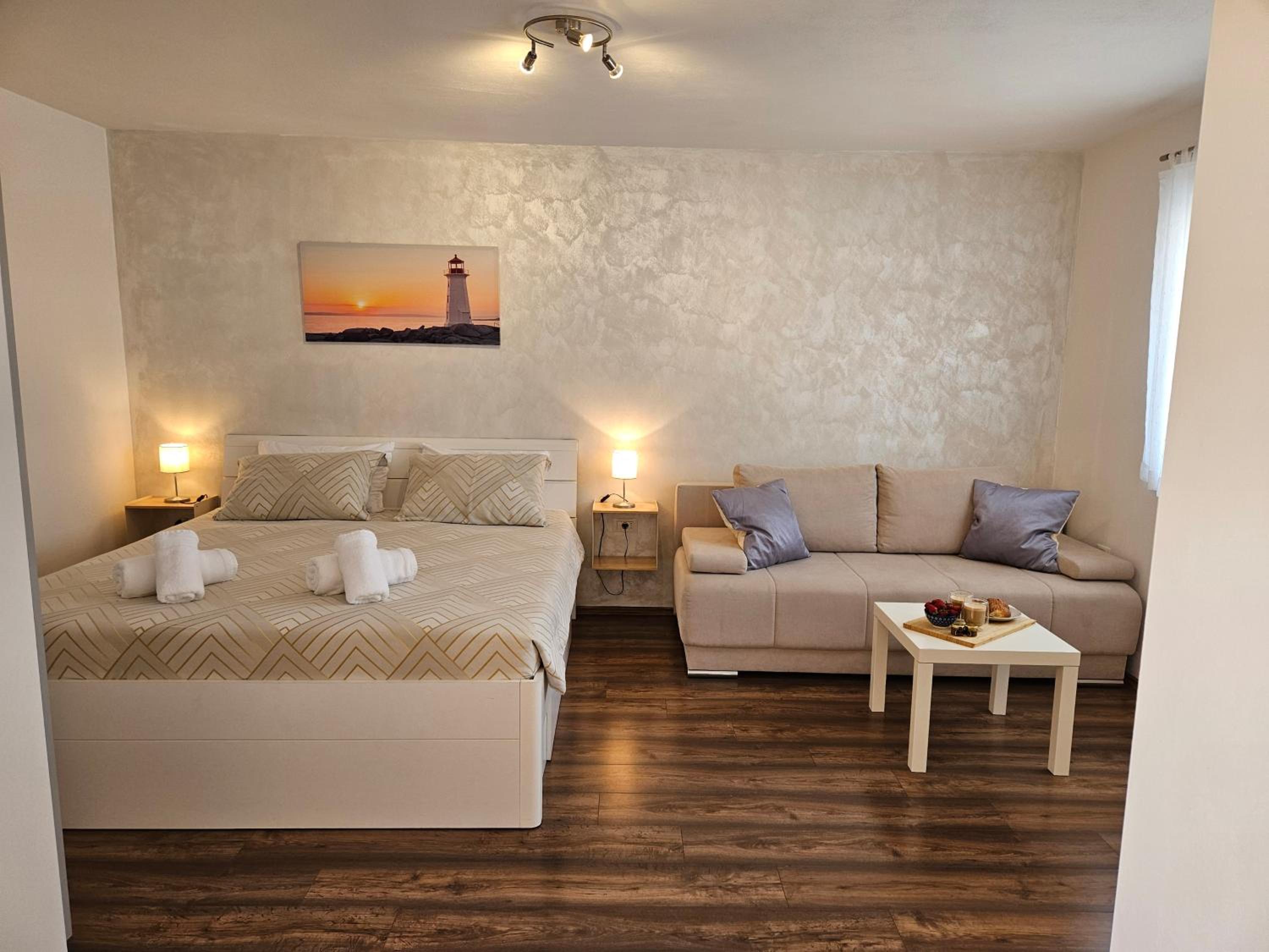 Studio Apartment