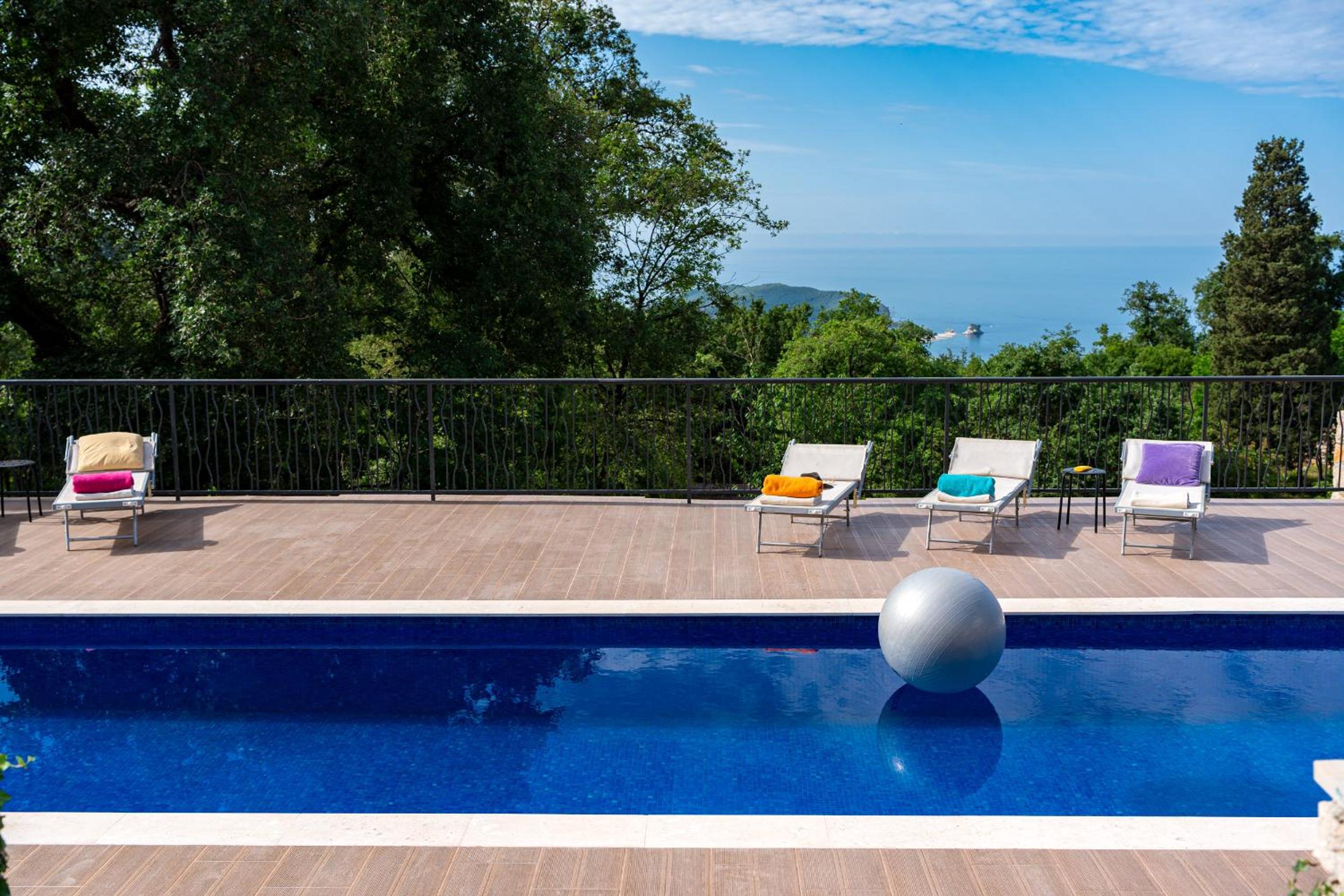 One-Bedroom Villa