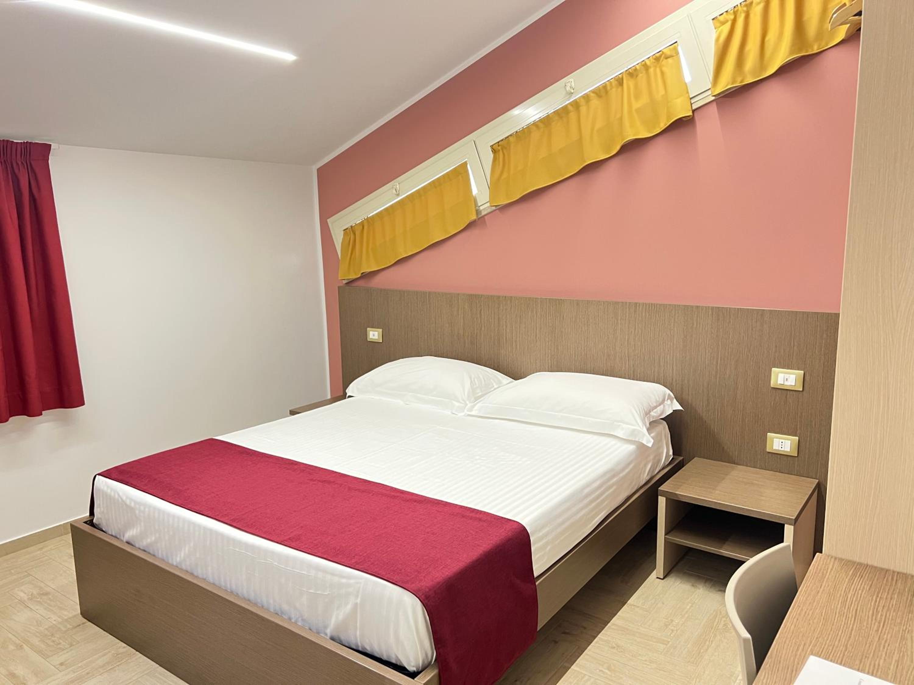 Double Room - Photo 1