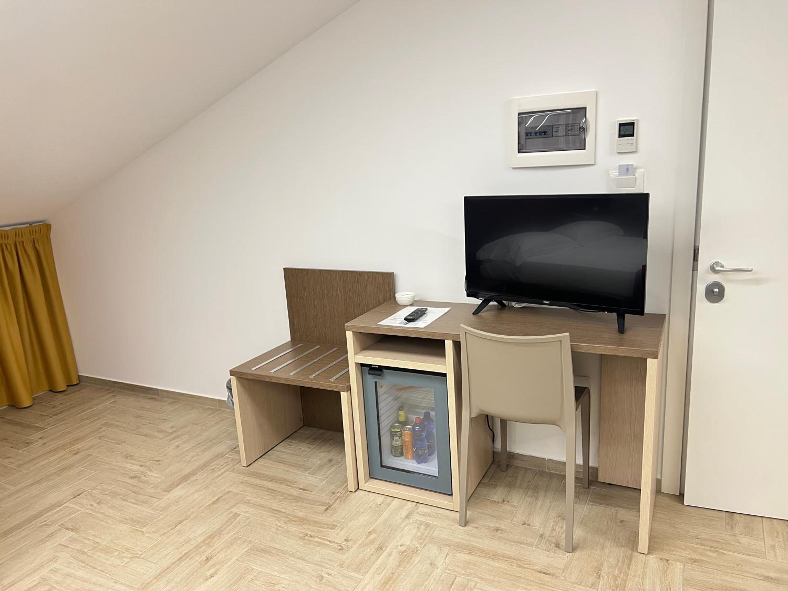Quadruple Room - Photo 1
