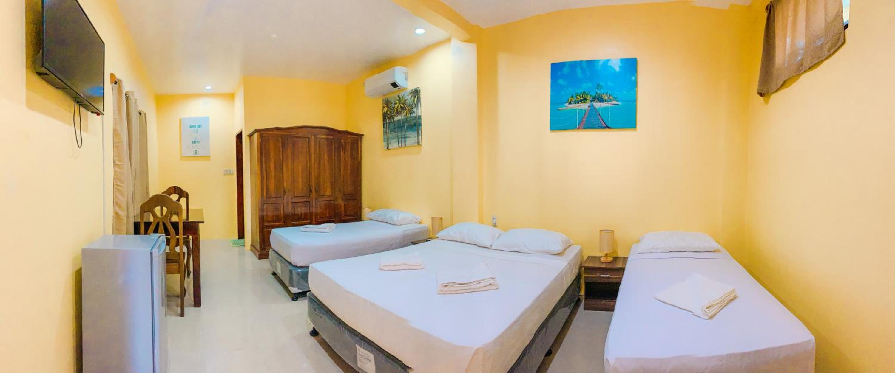 Deluxe Family Room - Photo 6