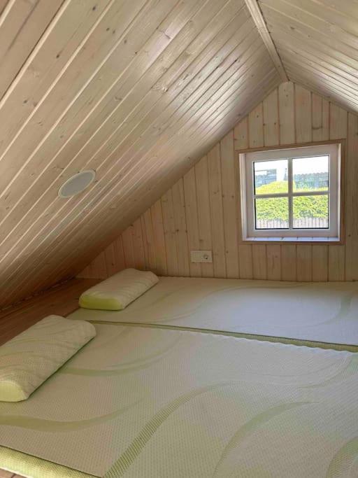 One-Bedroom House photo 1