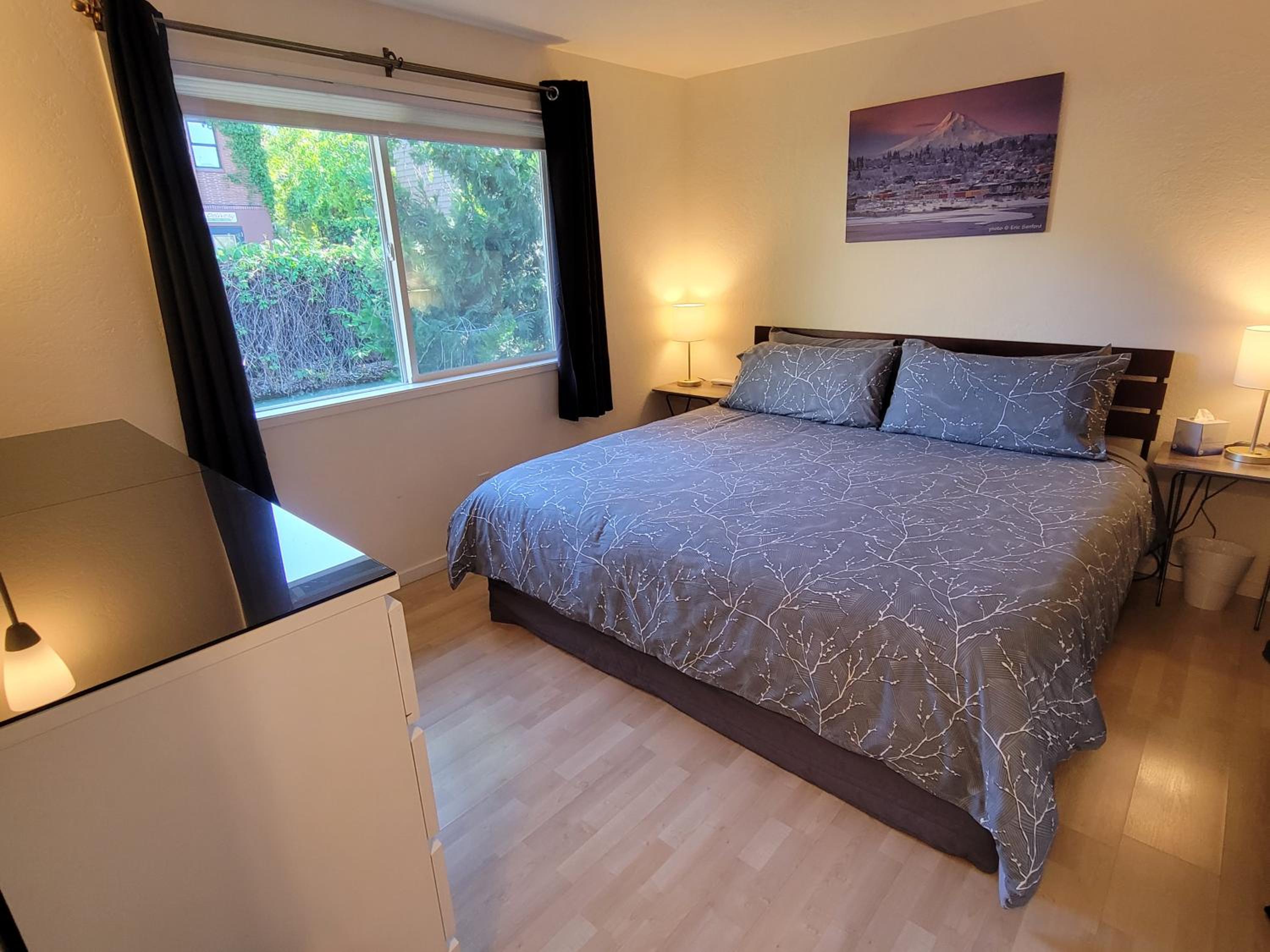 Apartment with Balcony photo 1