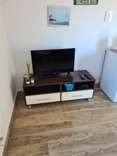 One-Bedroom Apartment - Photo 14