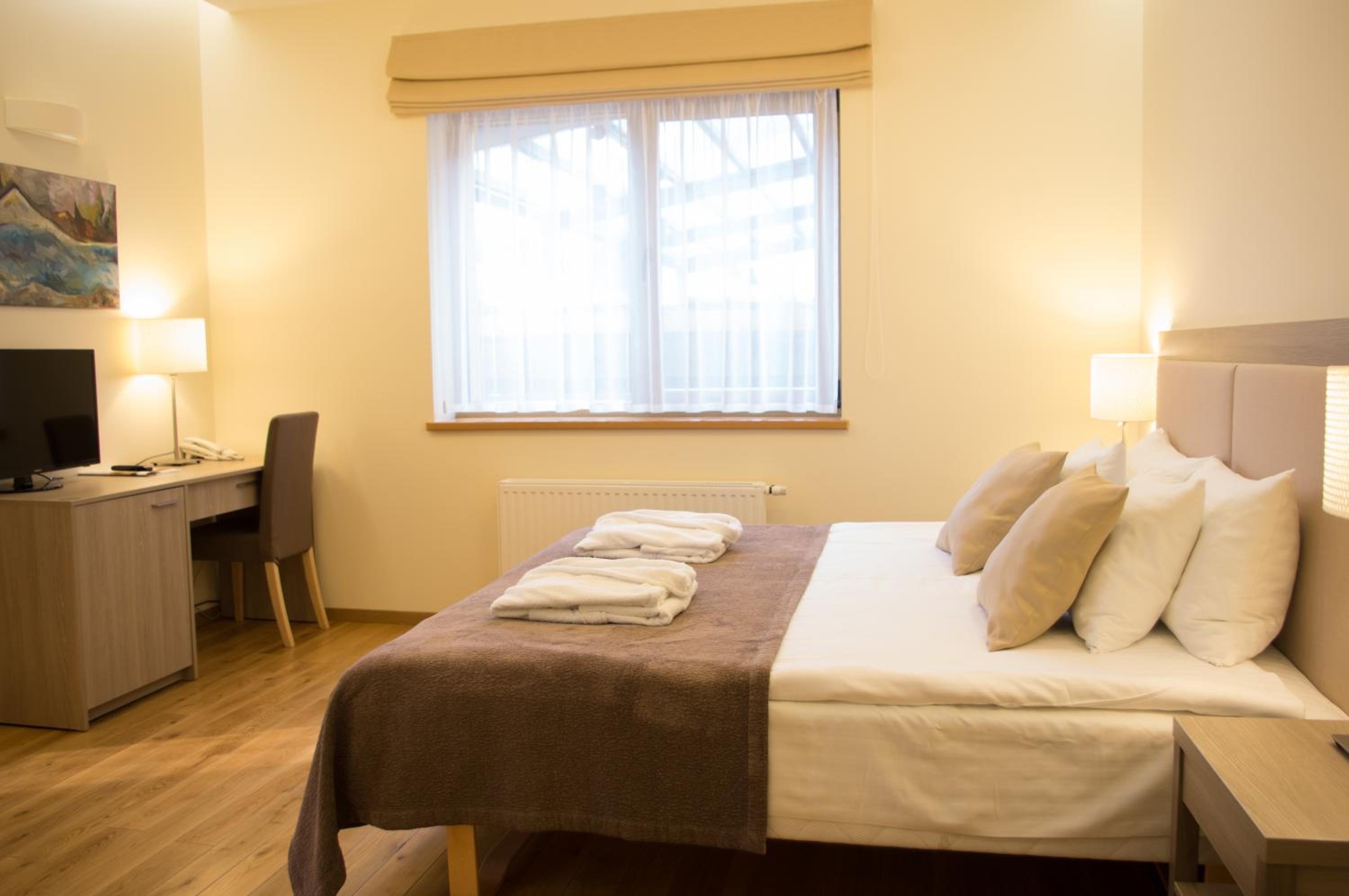Family Apartment with Kitchenette with Spa Access - Photo 8