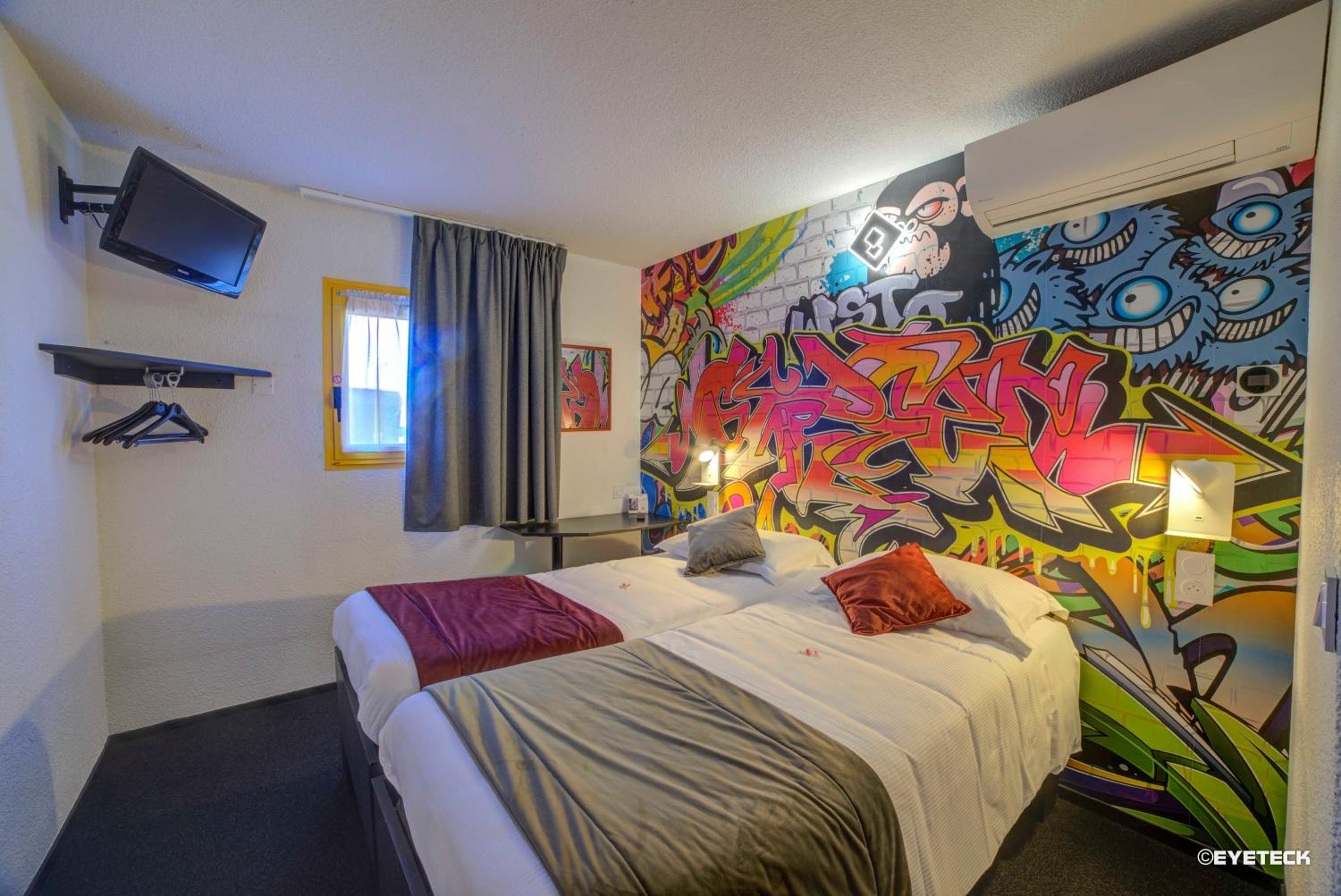 Twin Room - Photo 4