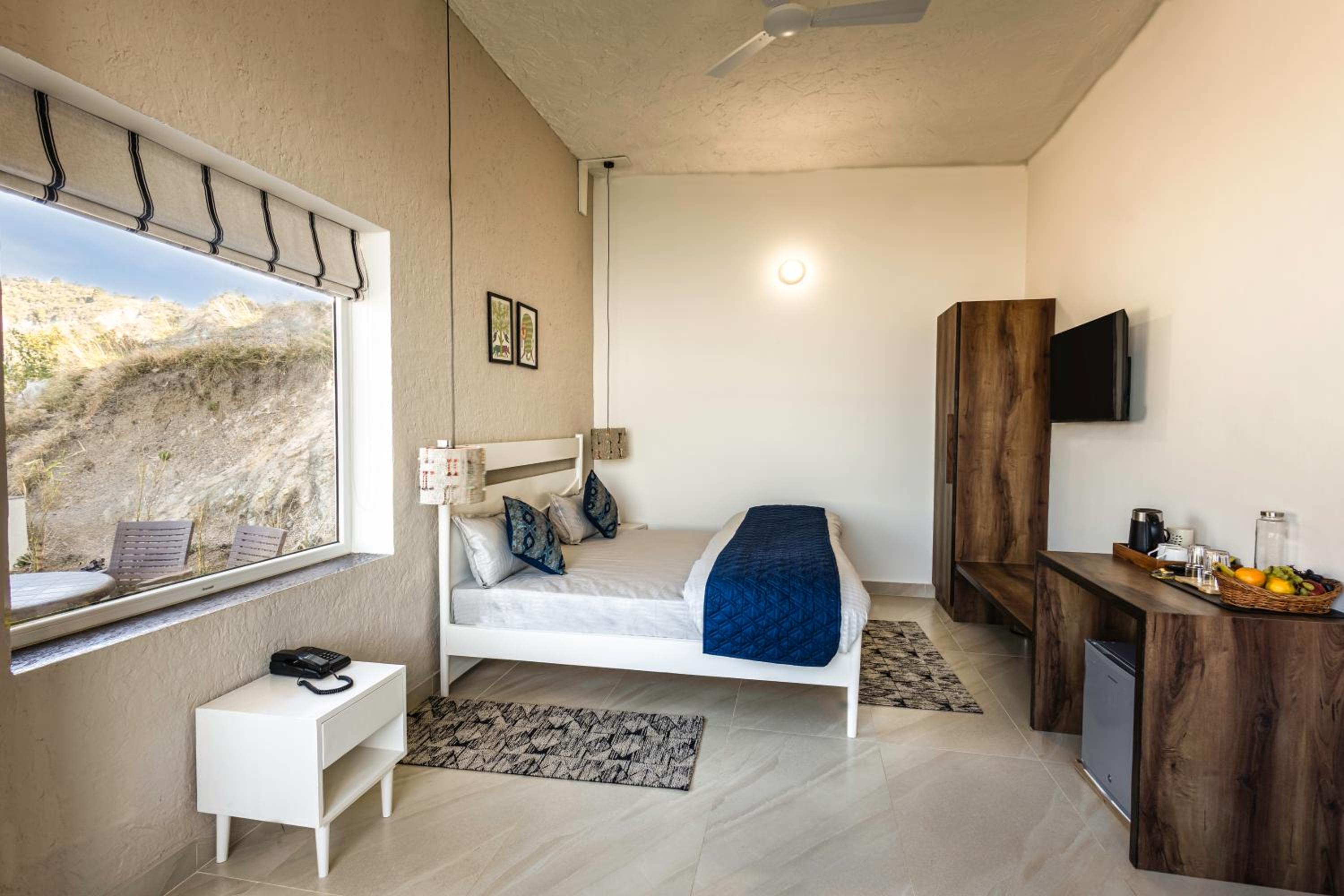 King Room With Balcony