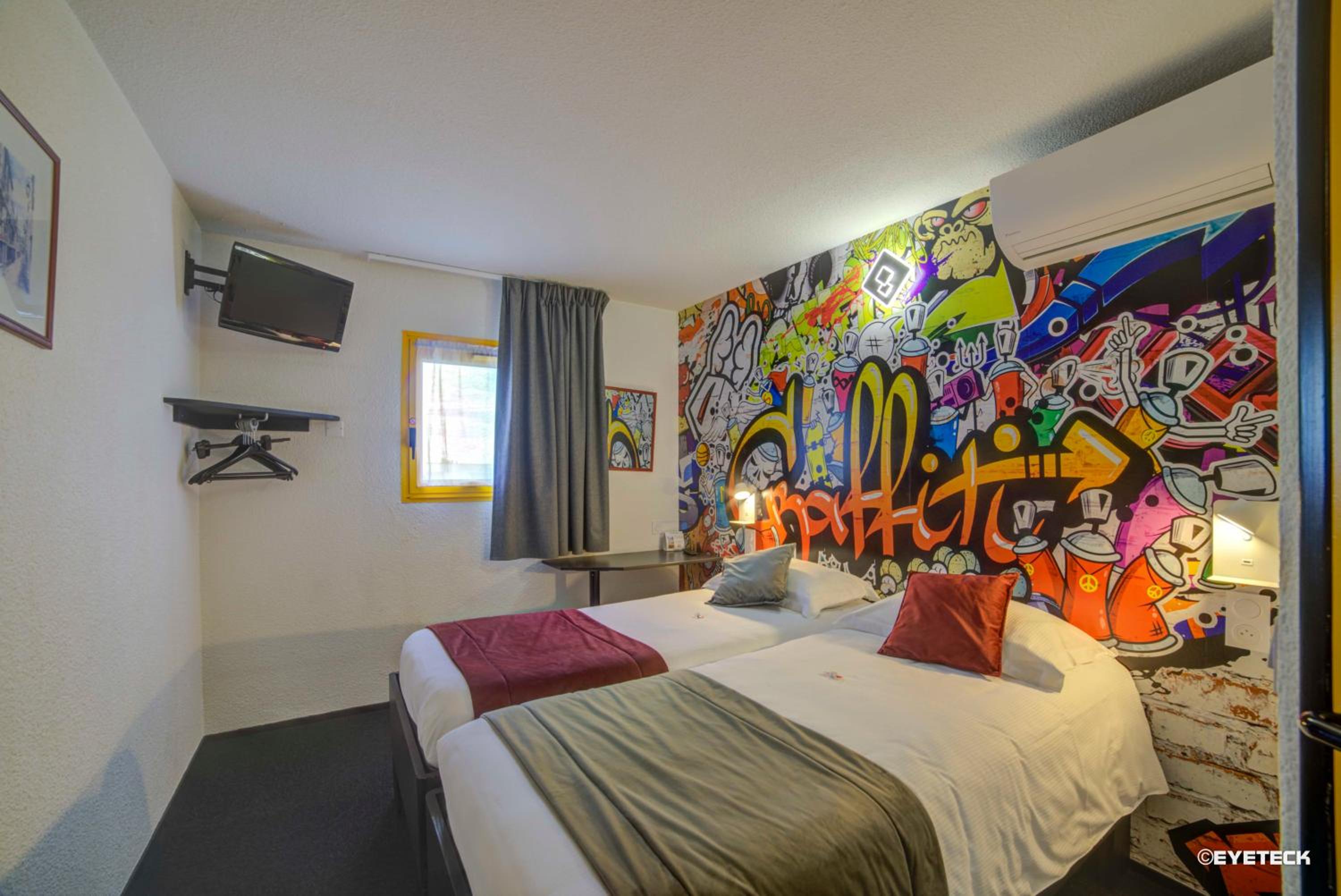 Twin Room - Photo 6