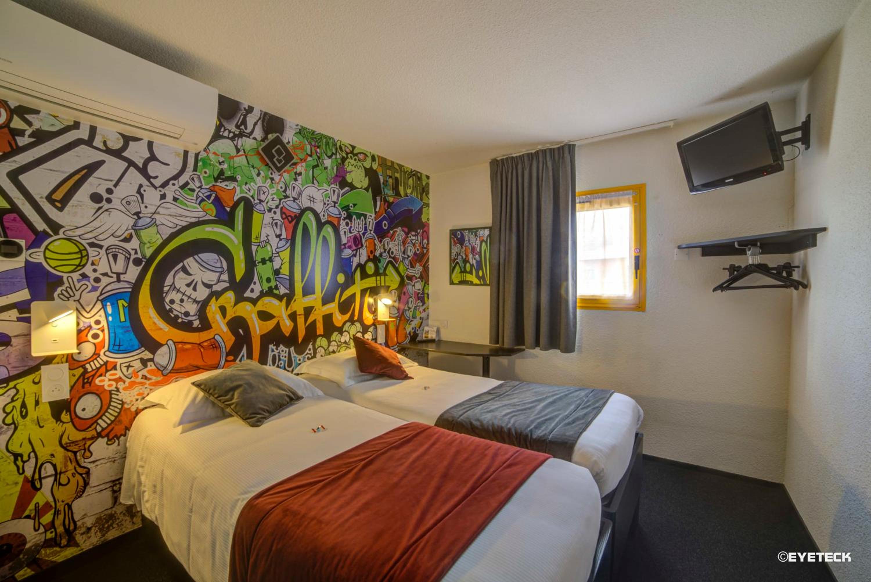 Twin Room - Photo 7
