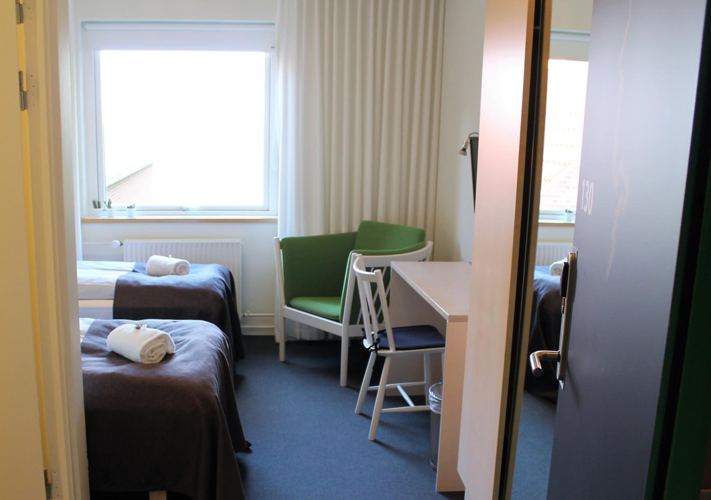 Twin Room - Photo 4