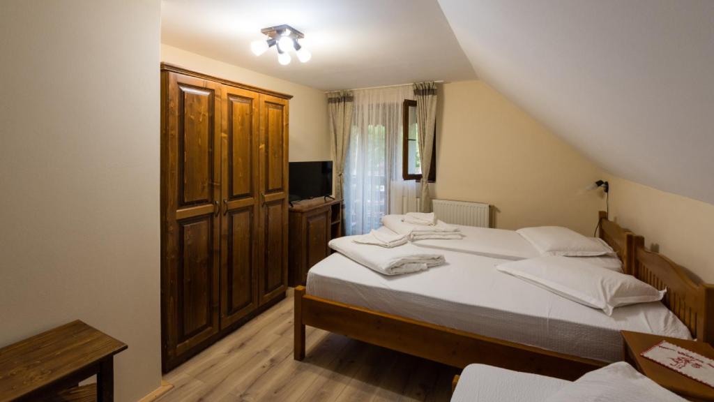 Triple Room - Photo 1