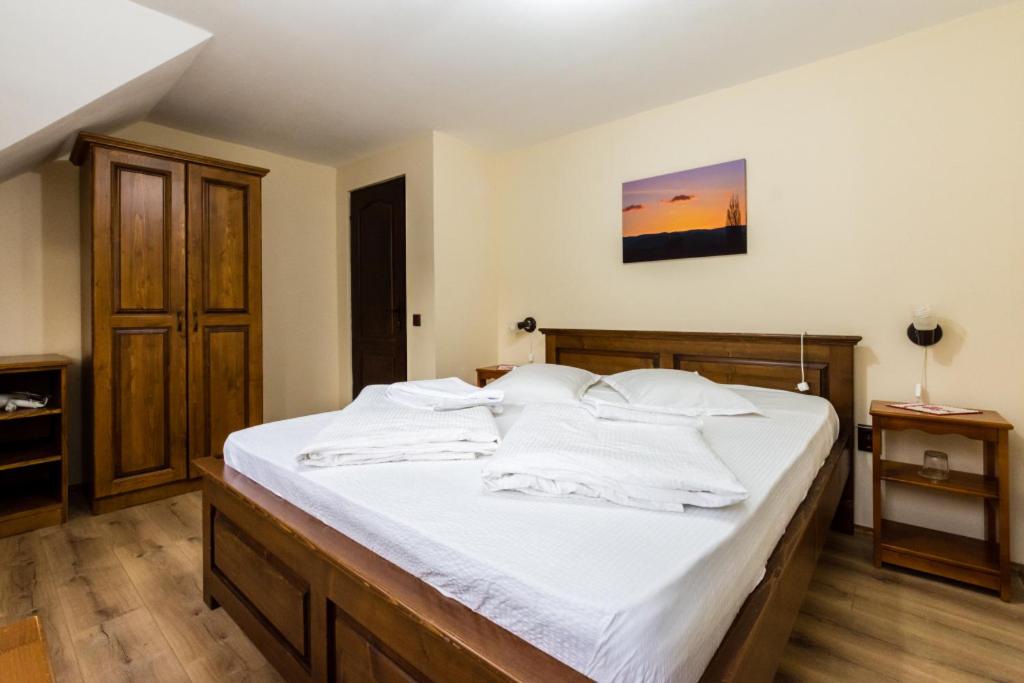 Standard Queen Room - Photo 1