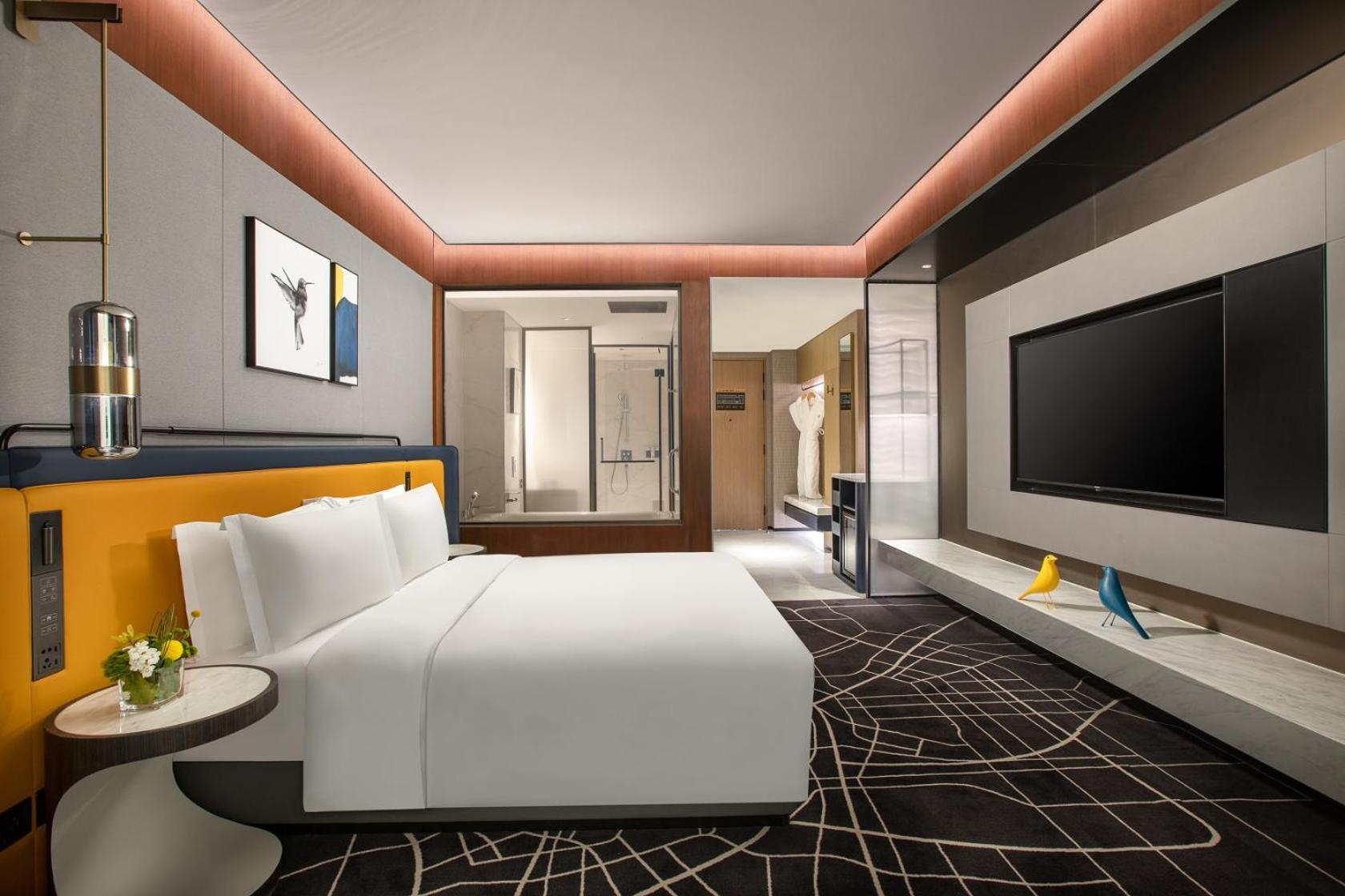 Standard King Room - Photo 4