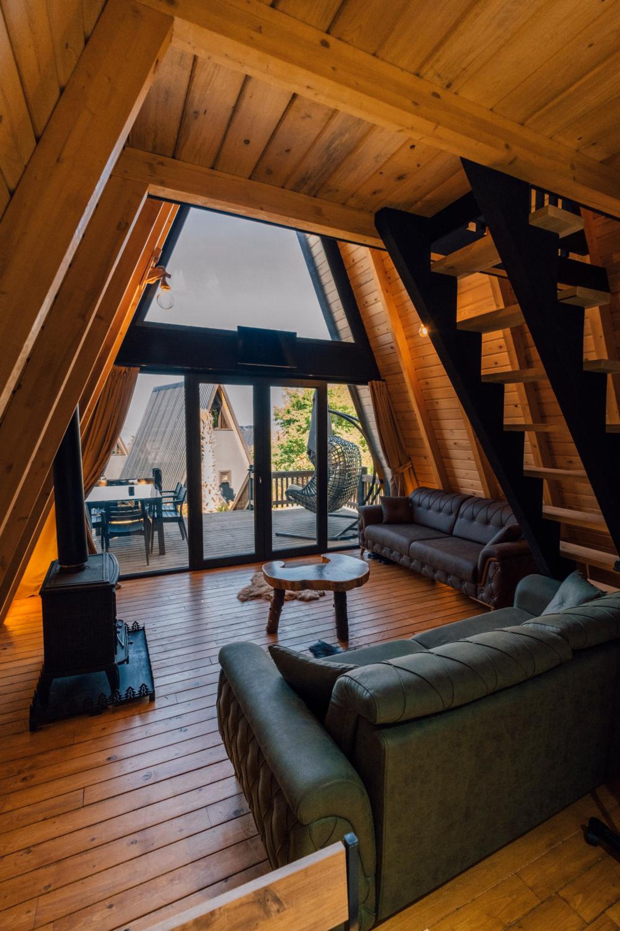 Deluxe King Suite