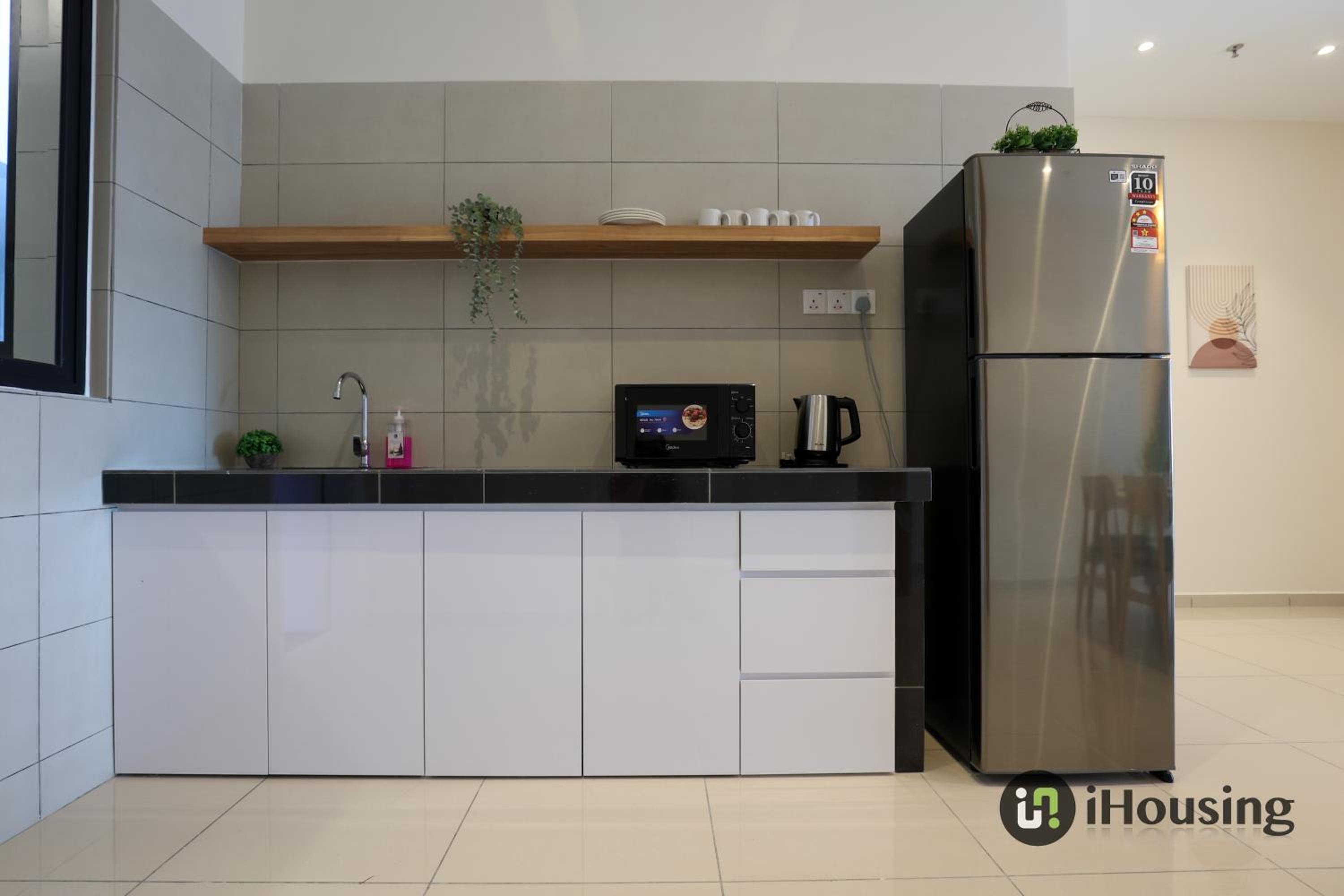 Three-Bedroom Apartment - Photo 13