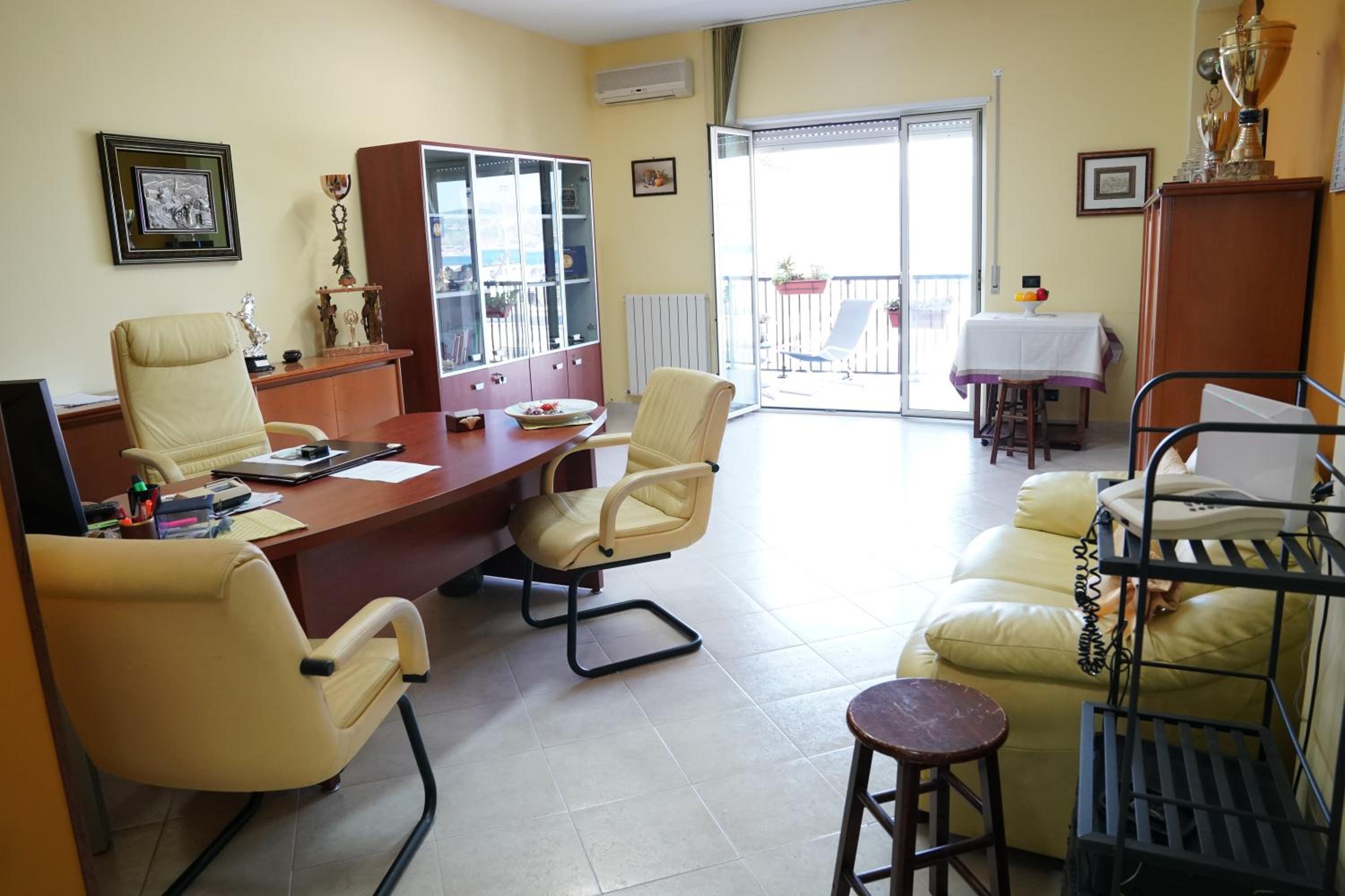Superior Triple Room with Sea View - Photo 5