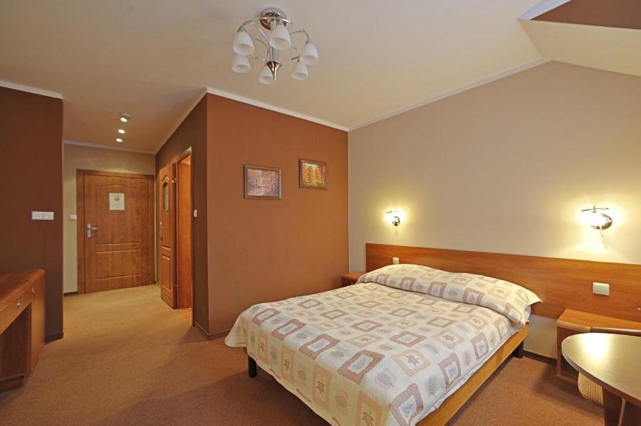 Standard Double or Twin Room - Photo 3