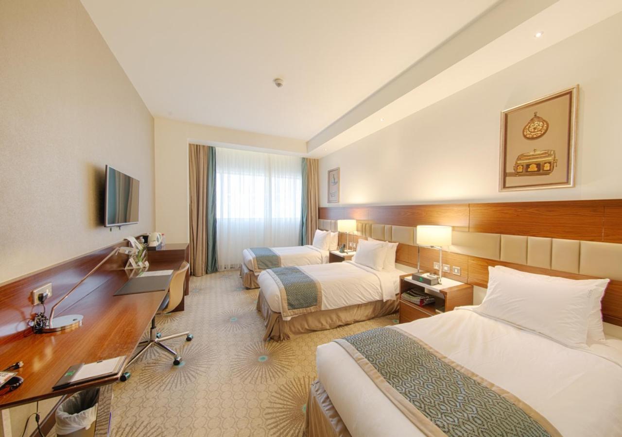 Standard Triple Room with City View photo 1