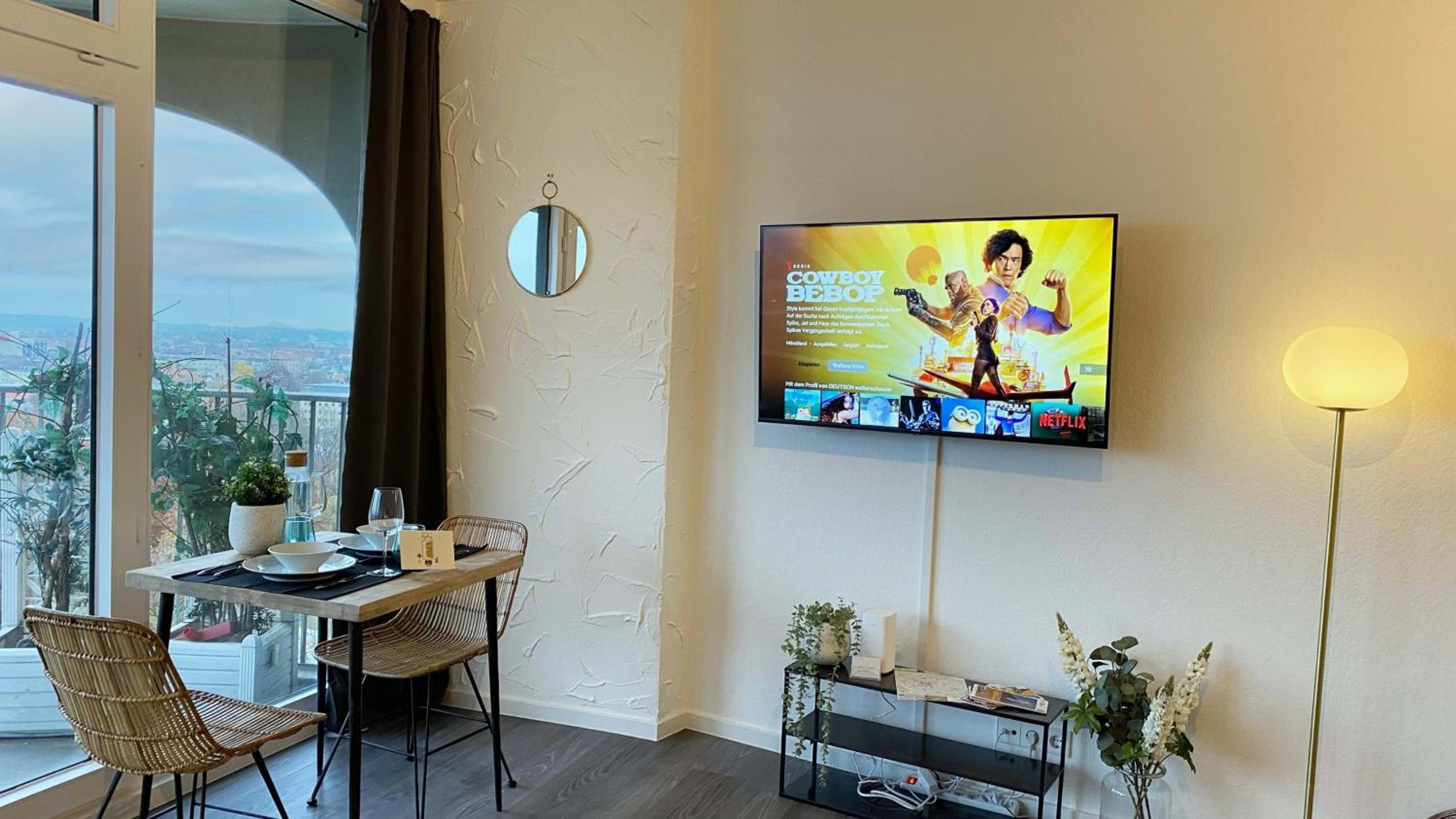 Deluxe Studio with balcony and city view photo 2
