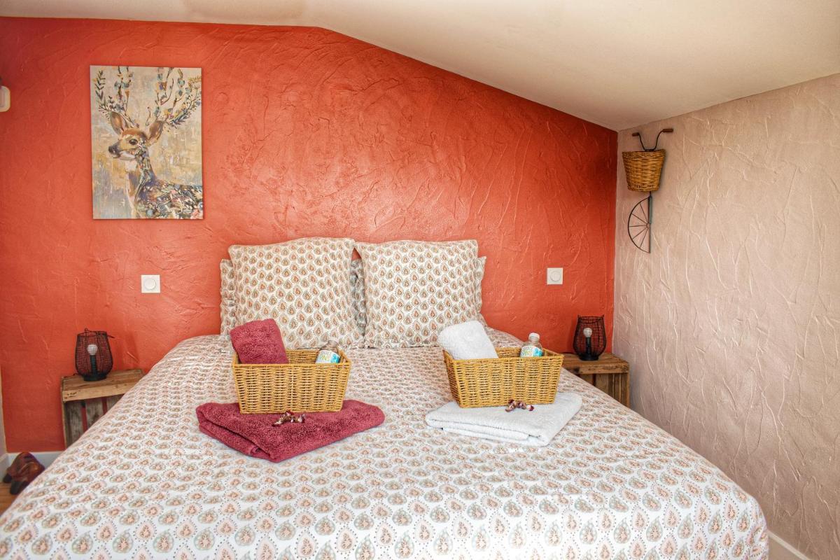 Double Room with Private Bathroom - Photo 1