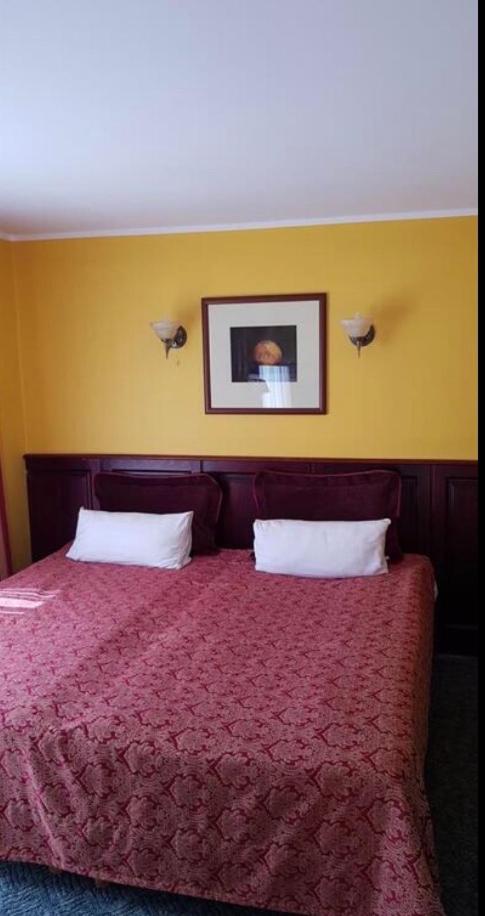 Budget Double Room photo 3