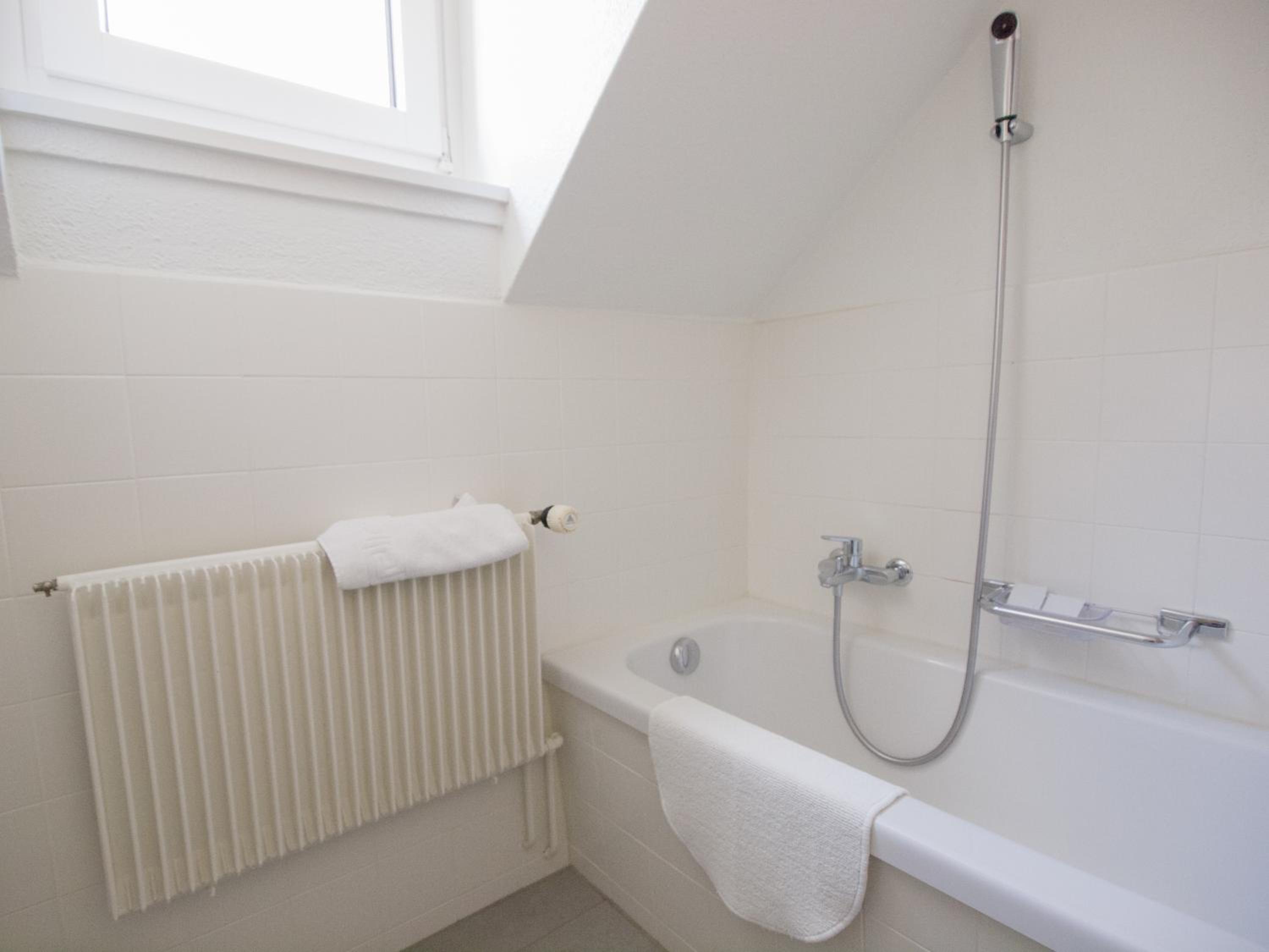 Triple Room with External Private Bathroom - Photo 9
