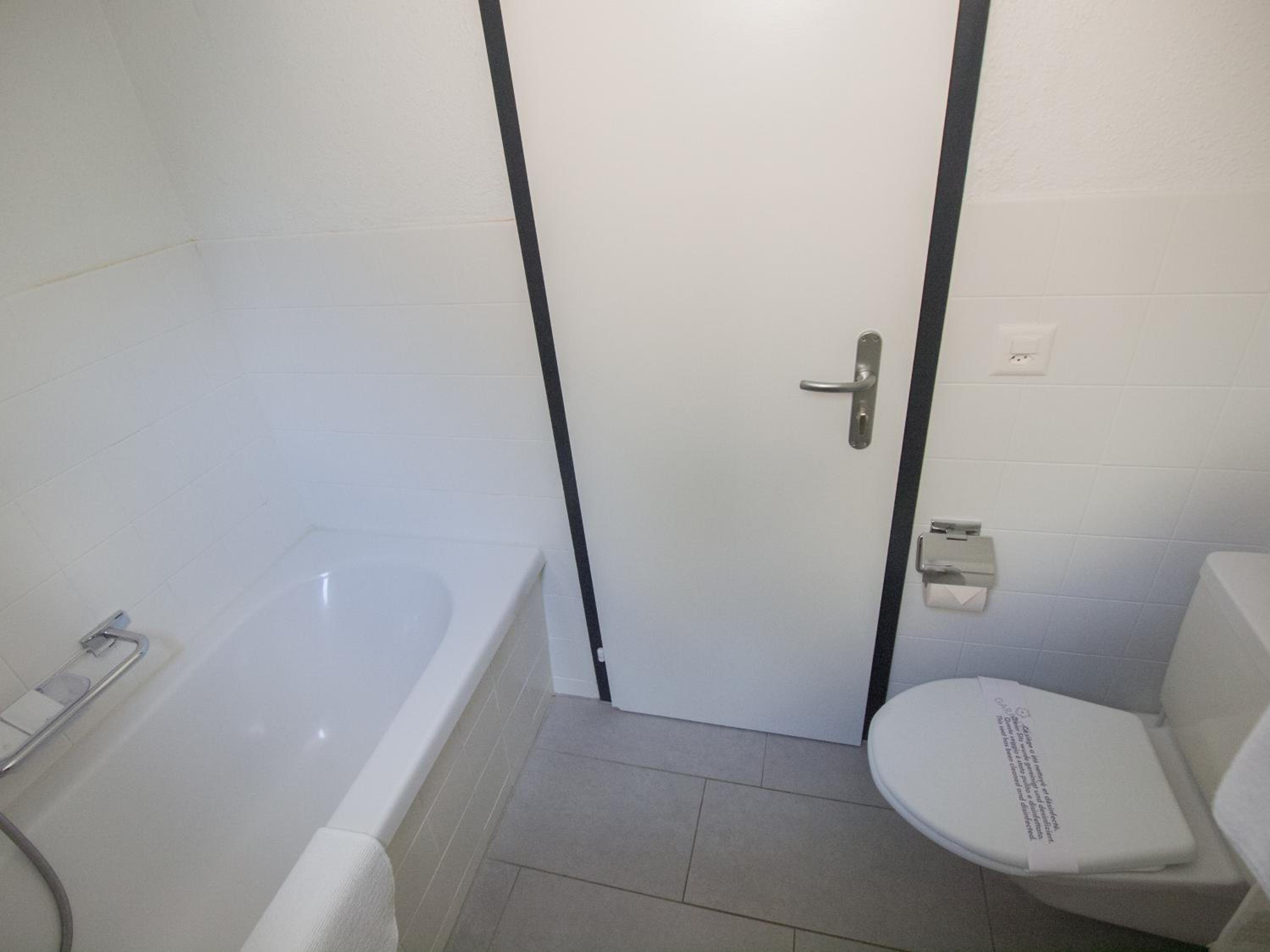 Triple Room with External Private Bathroom - Photo 5
