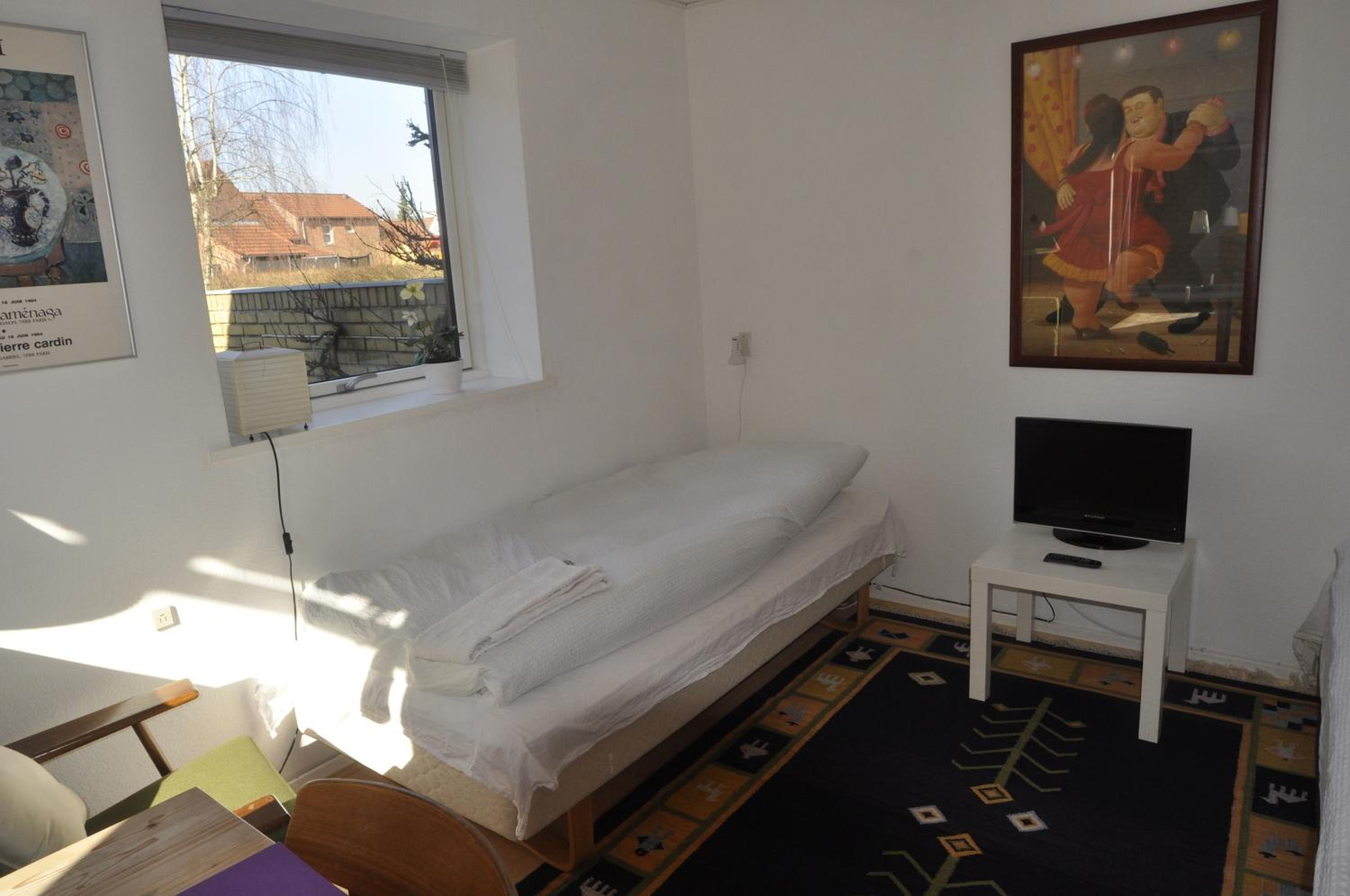 Budget Double Room photo 3