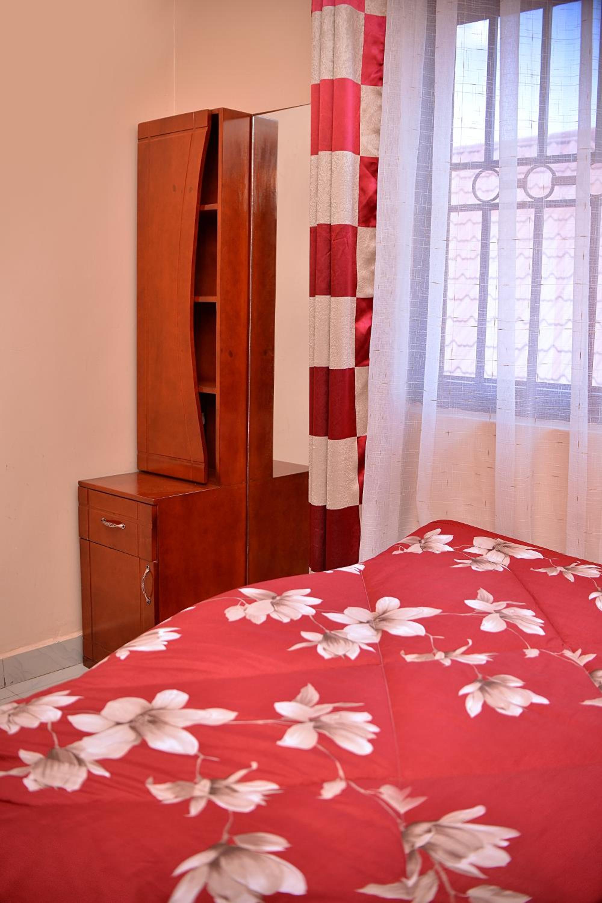 Apartment photo 1