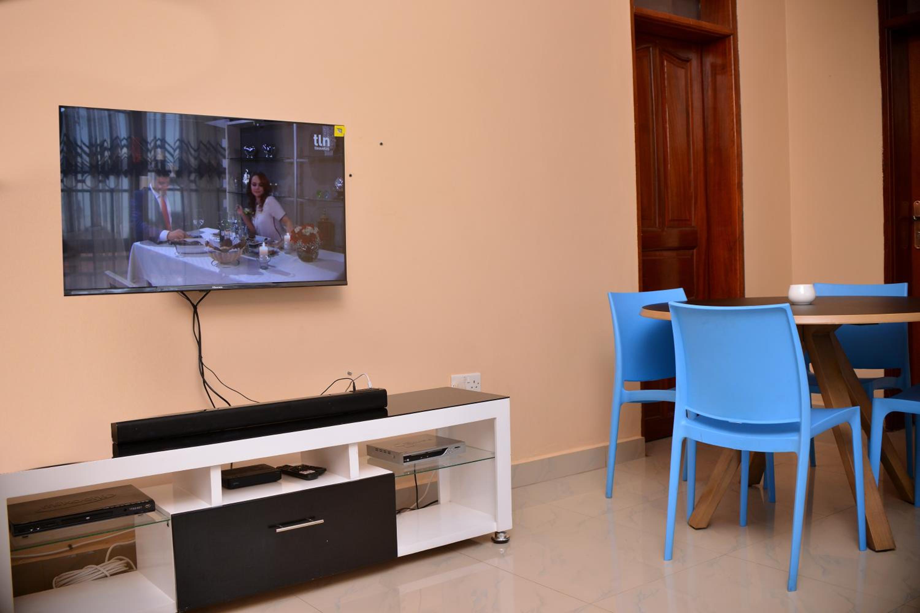 Apartment photo 3