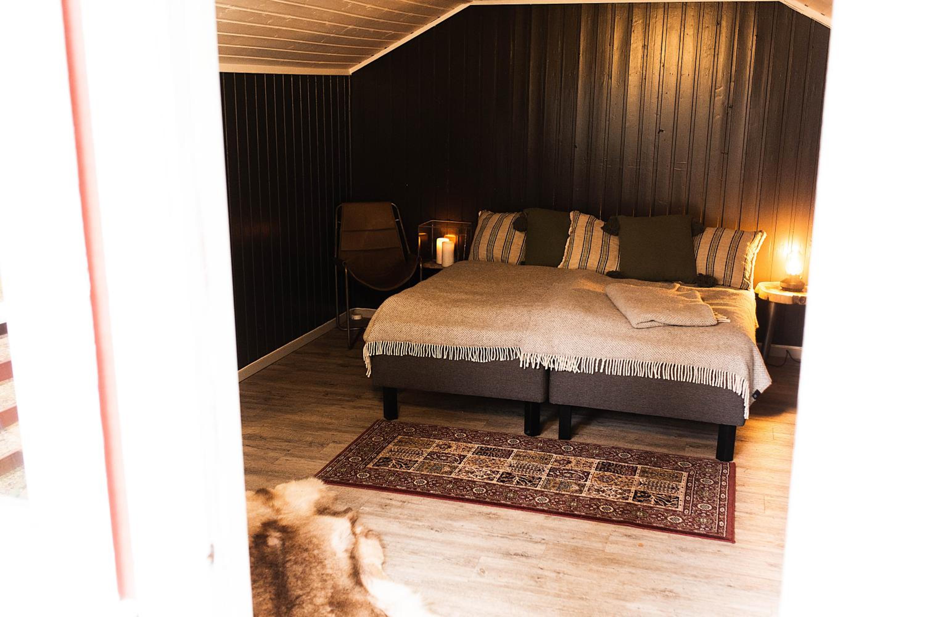 Cottage - Photo 2