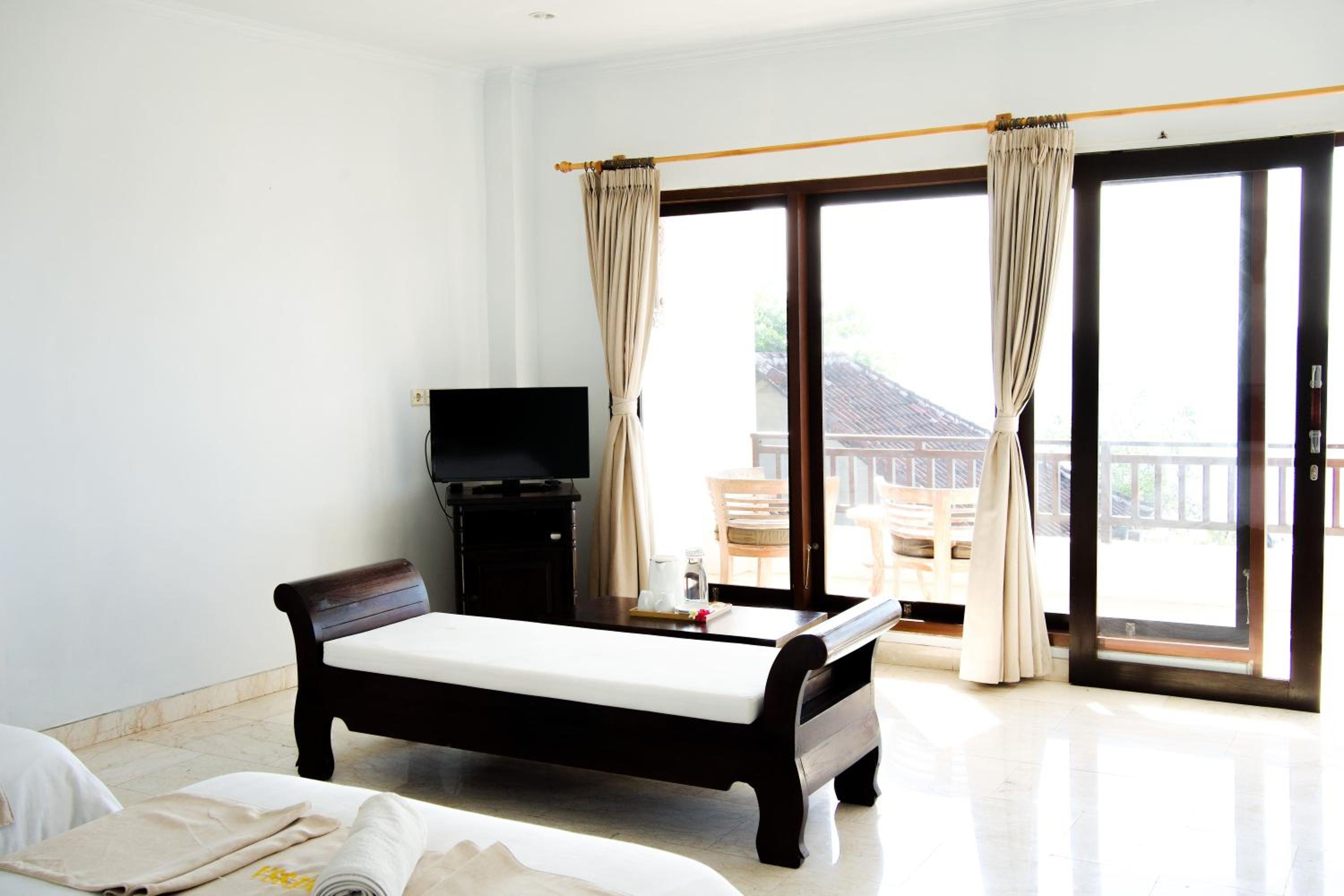 Superior Twin Room with Sea View photo 3
