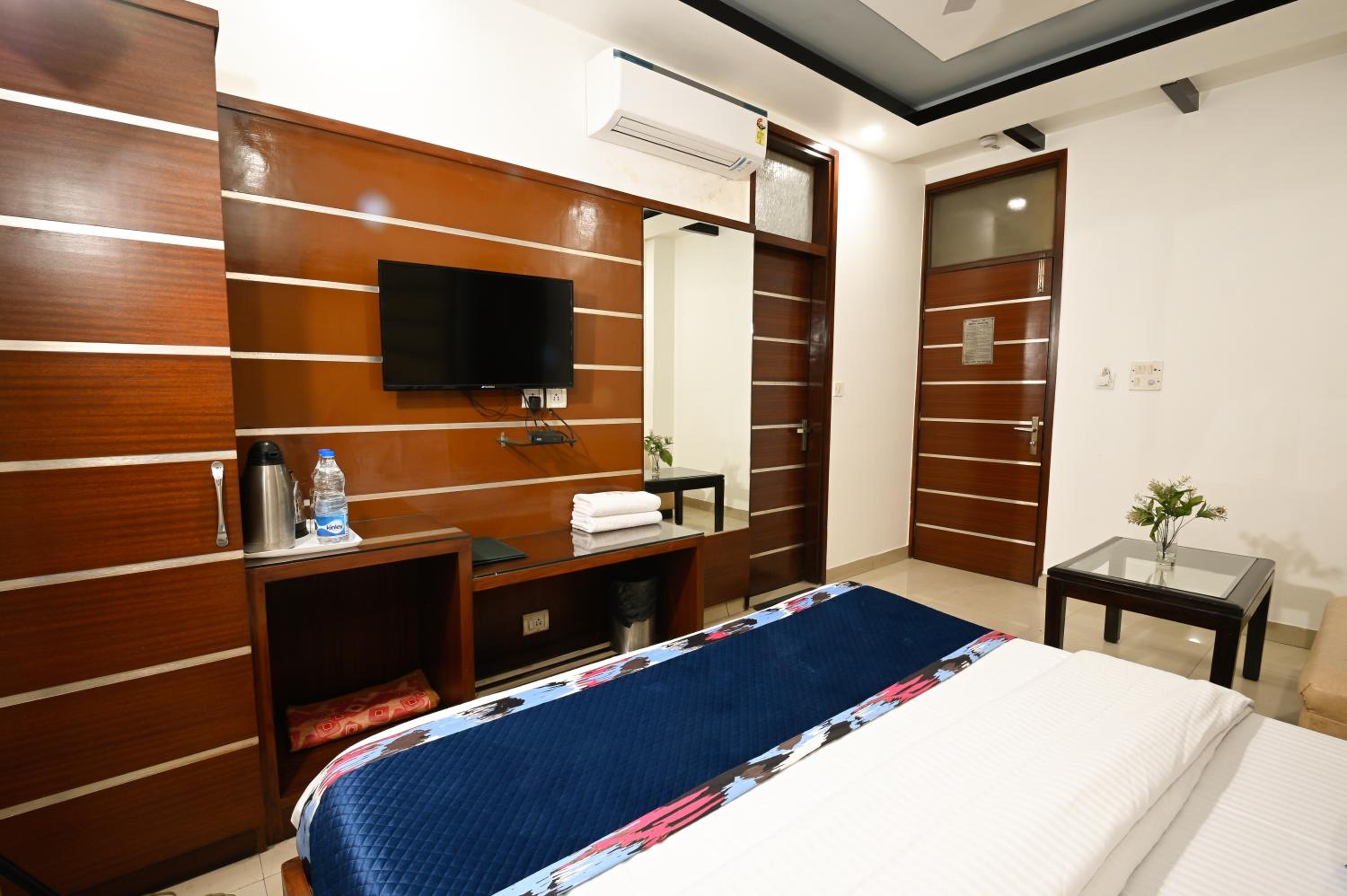 Deluxe Double or Twin Room photo 3