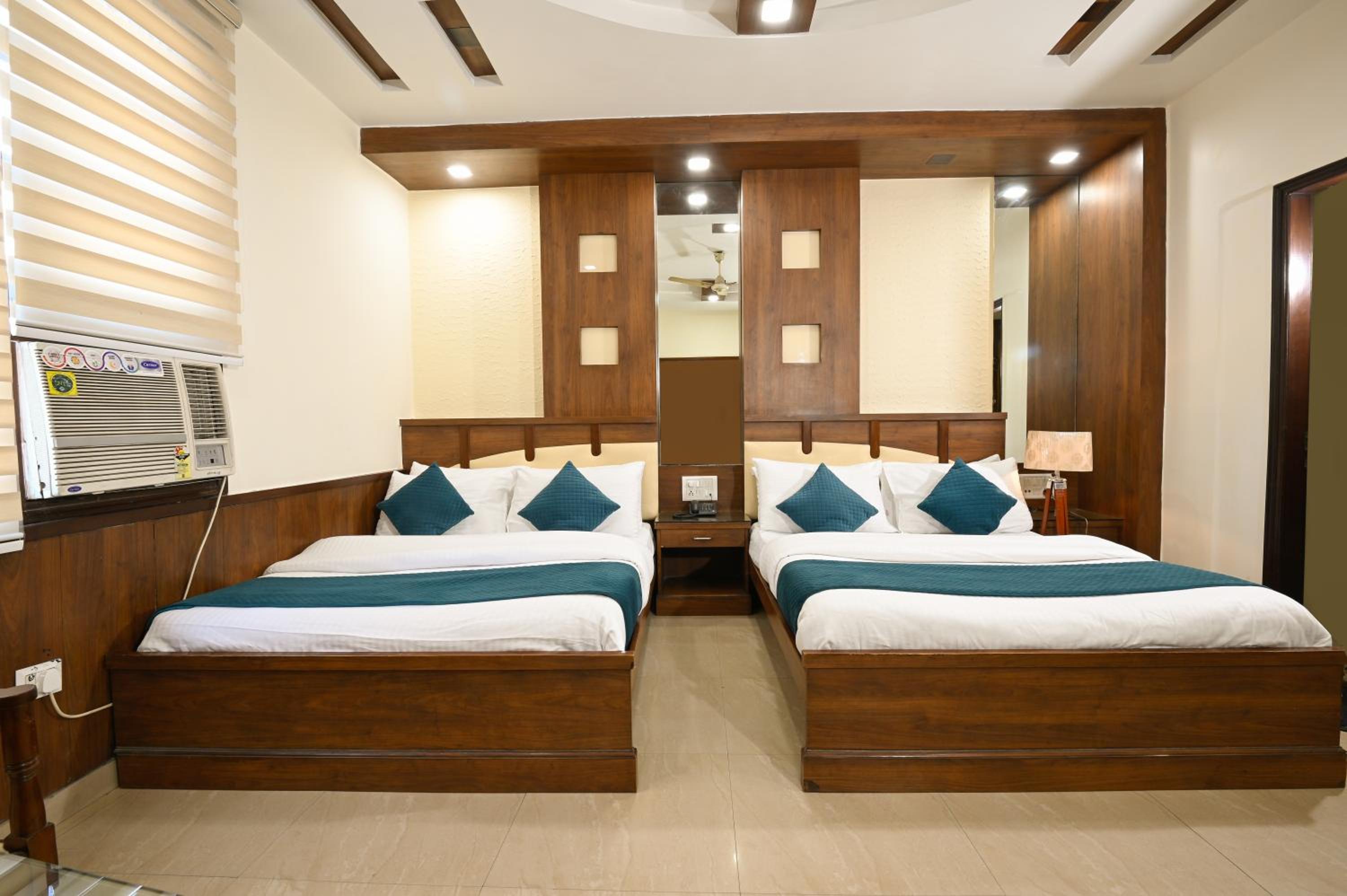 Deluxe Family Suite photo 3