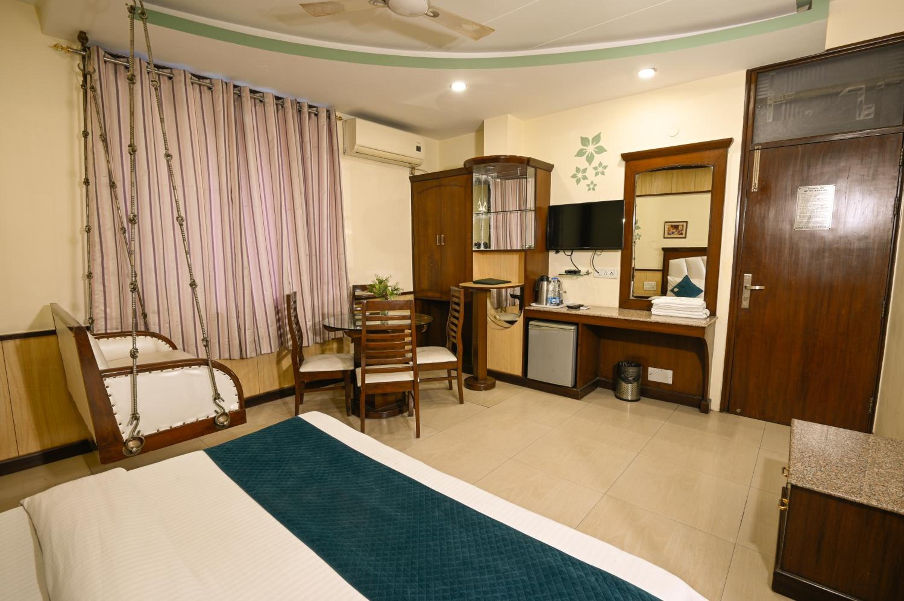 Superior King Room photo 1