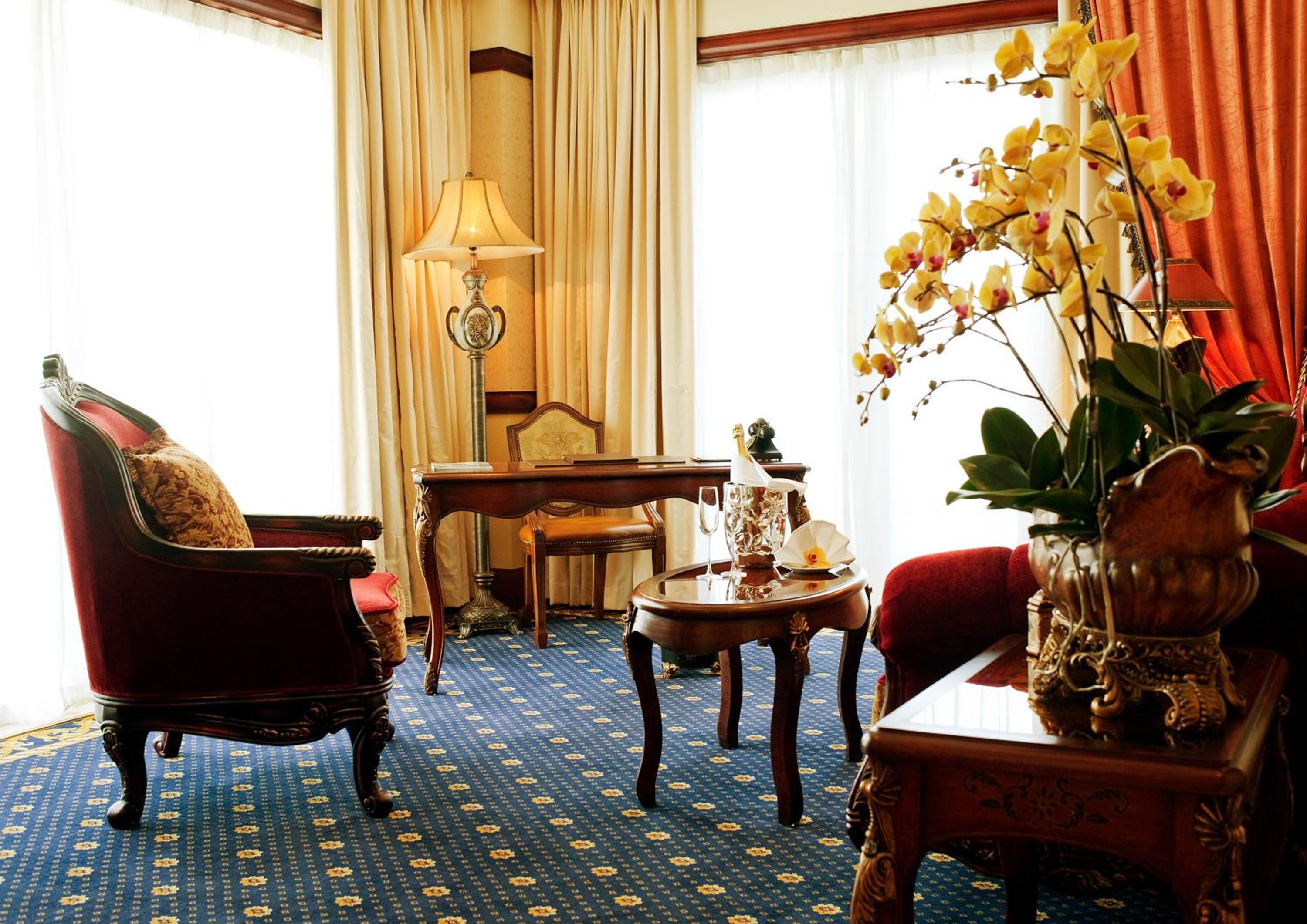 Special Offer - Heritage Duplex Suite thumbnail 5