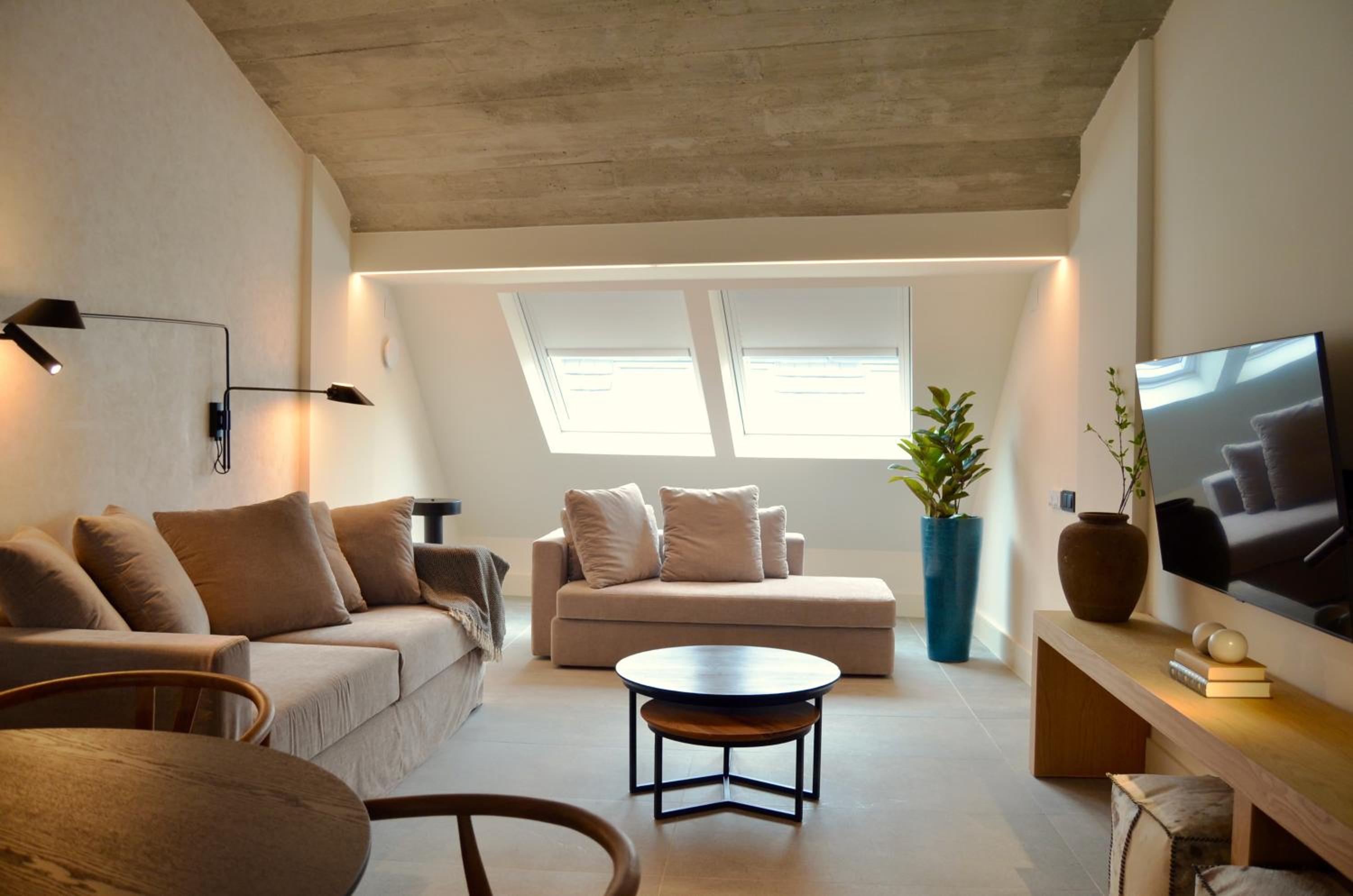 Two-Bedroom Duplex photo 3