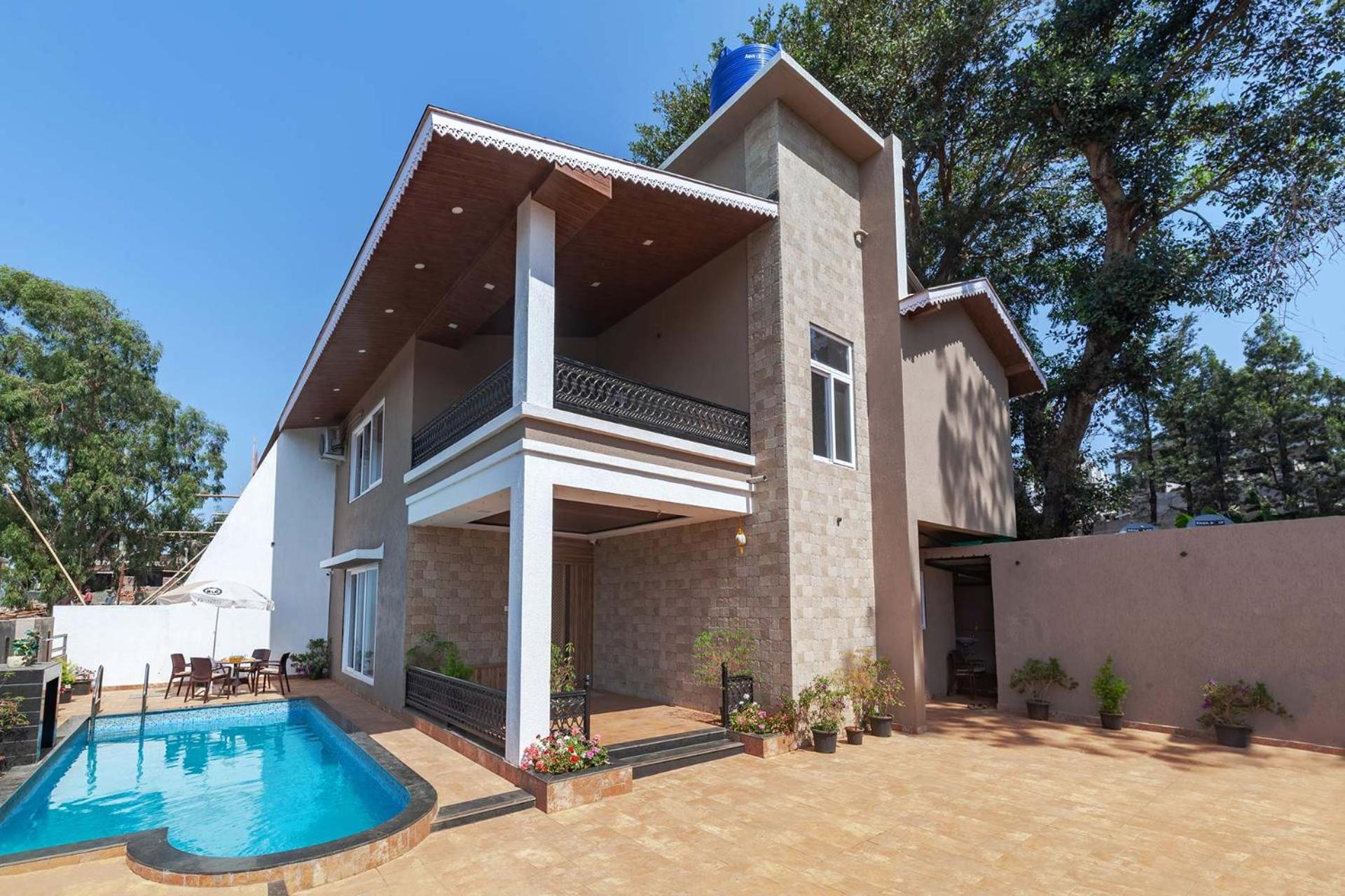 Villa photo 2