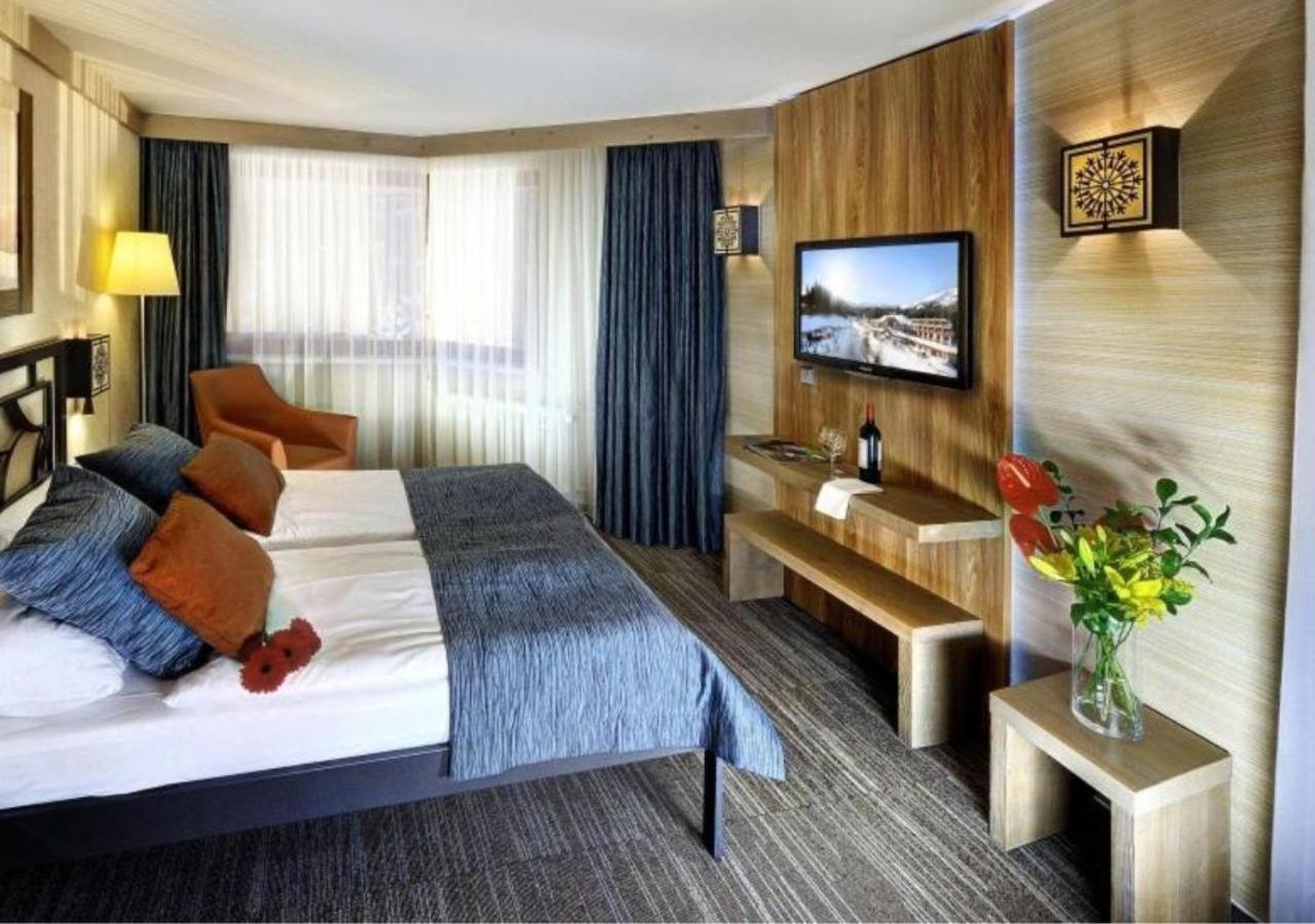 Deluxe Double or Twin Room - Photo 11