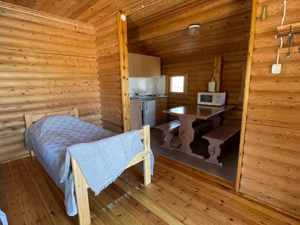 Mobile Home photo 1