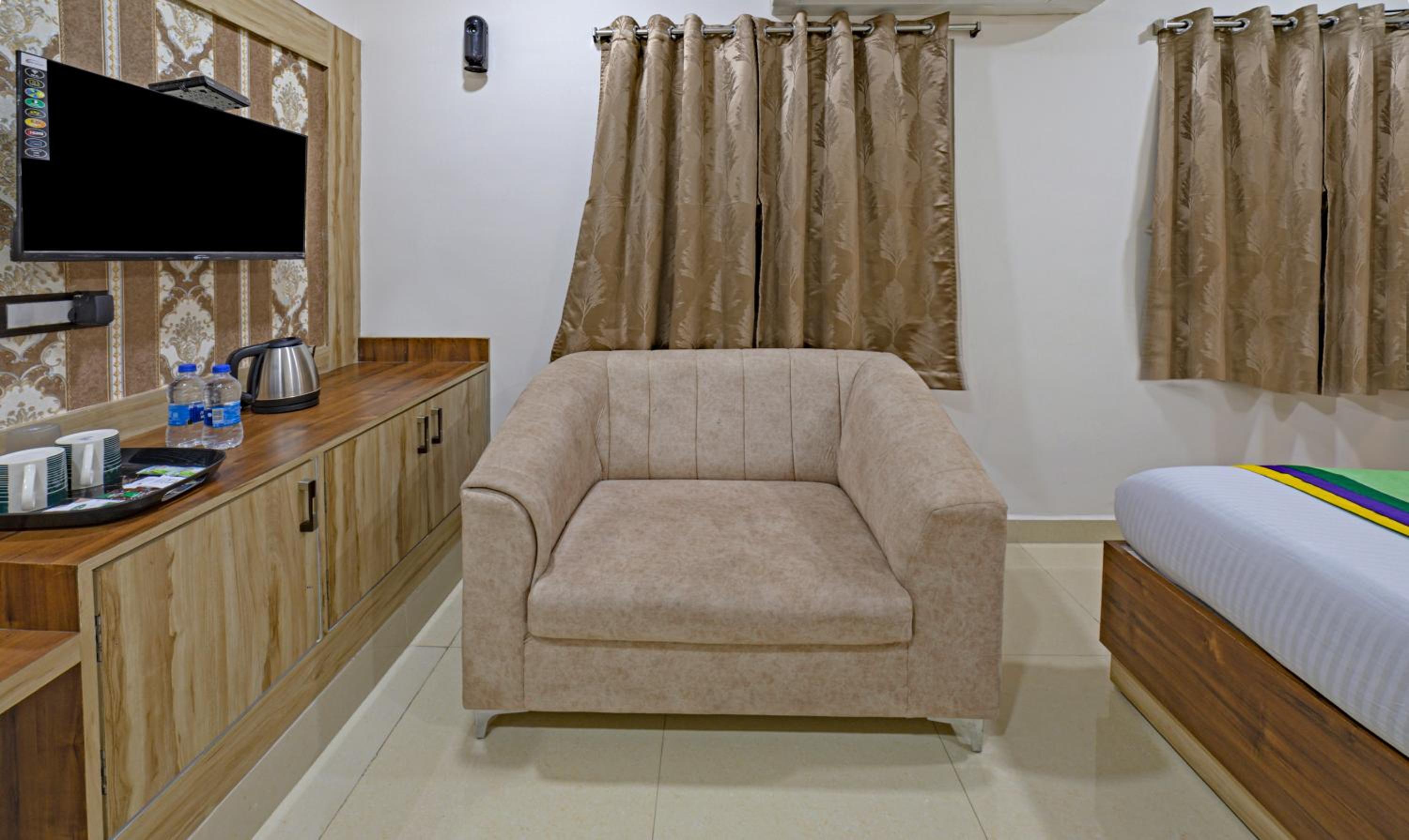 Standard Room photo 2