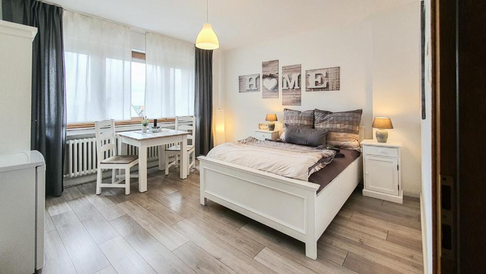 Double Room with Shared Bathroom photo 1